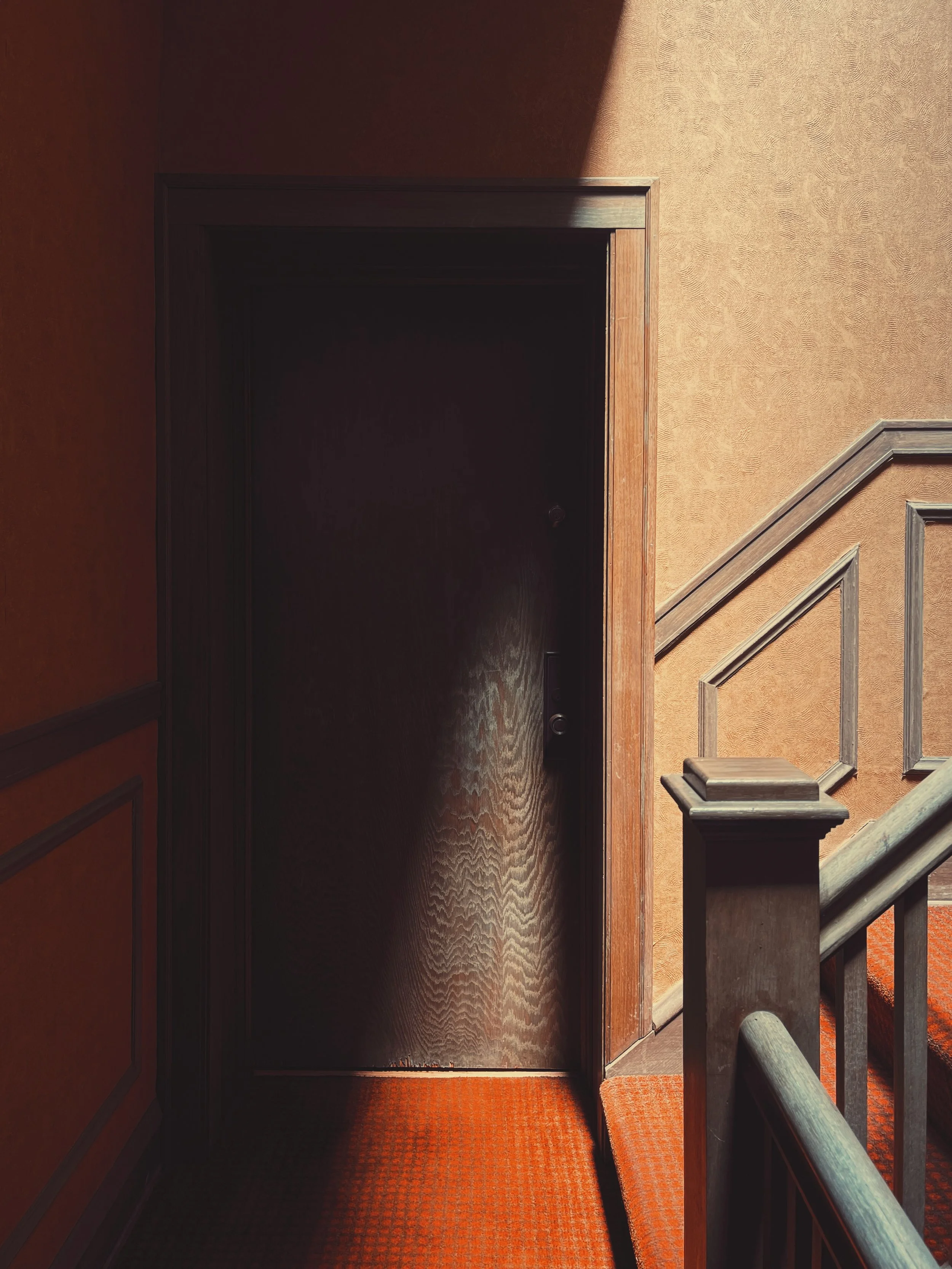 apartmentstairwell.jpg