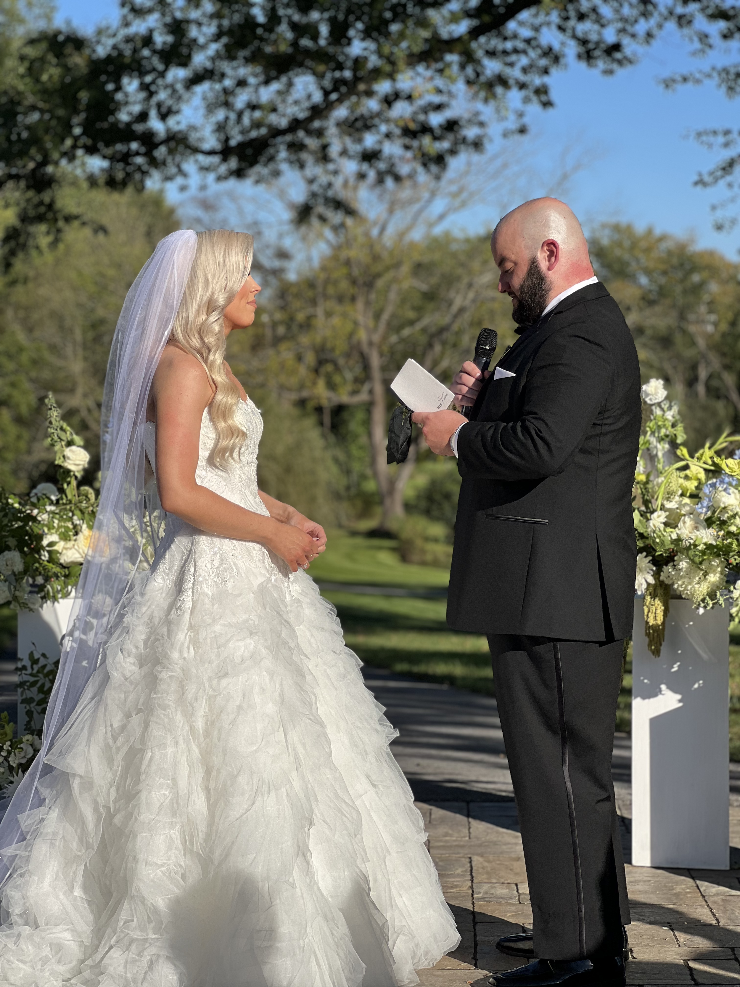 travel content creators for weddings.png