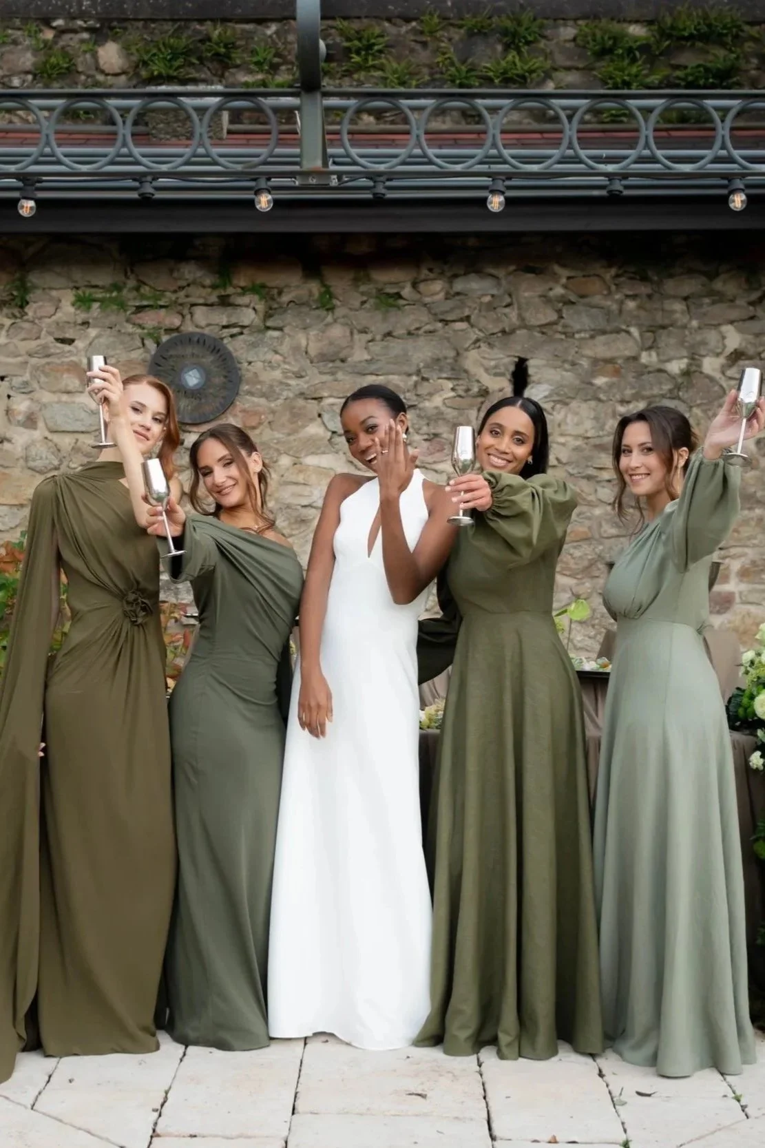 Robe de mariée Agapanthe sans manche fabriquée à Saint Symphorien d‘Ozon 