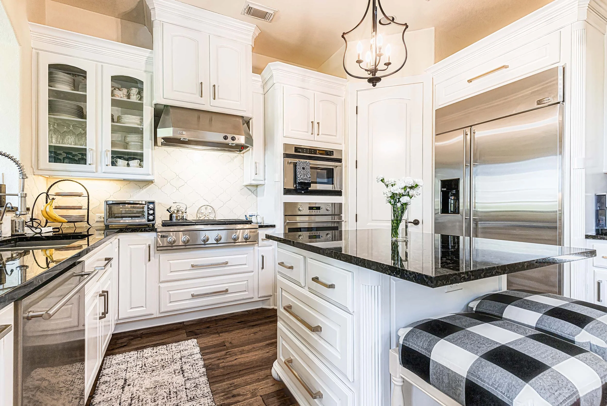 Interior Design Austin Robin Bond Interiors Rollingwood French Transitional.06.jpg