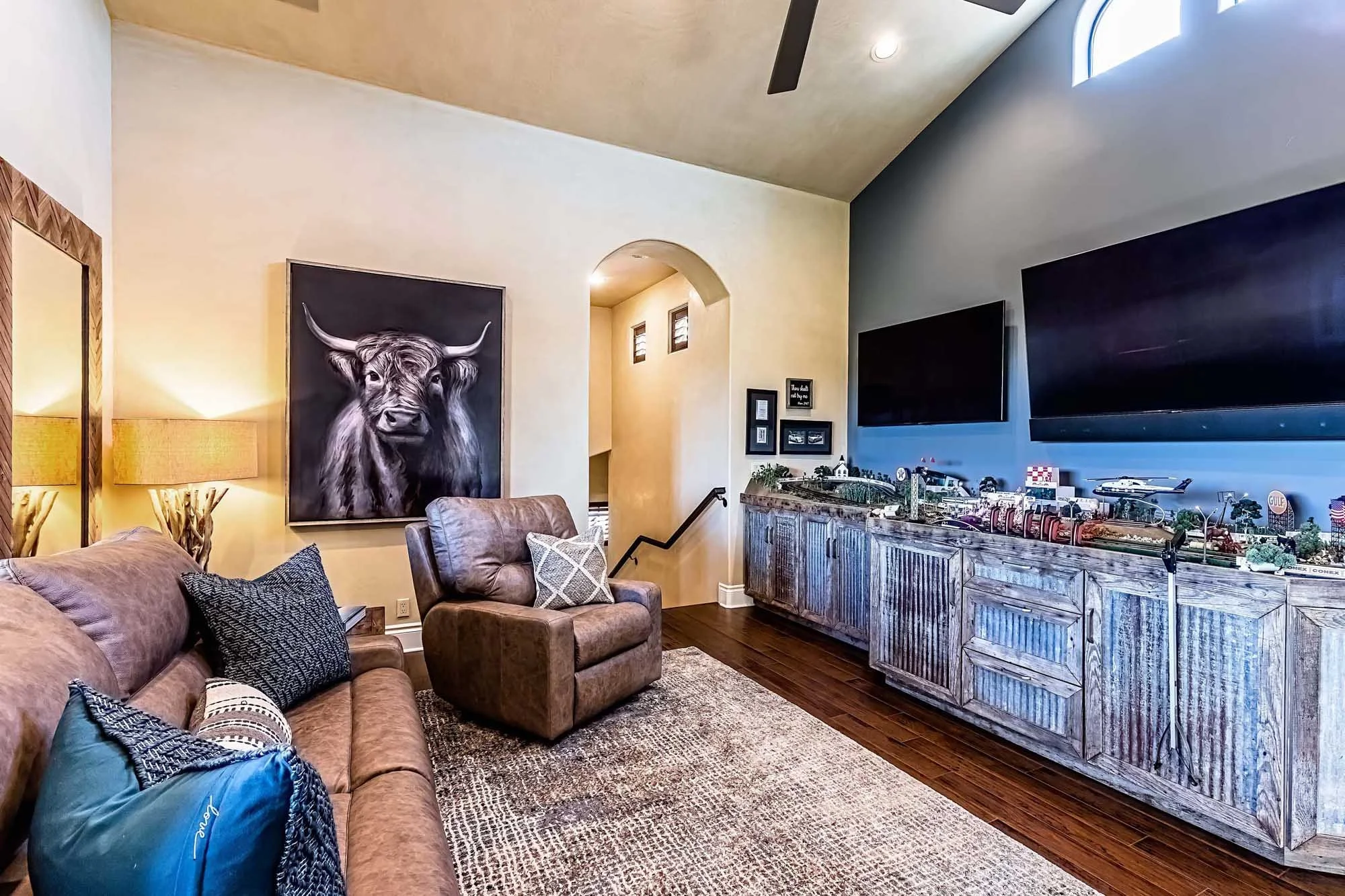 Interior Design Austin Robin Bond Interiors Seven Oaks Transitional Tuscan.44.jpg