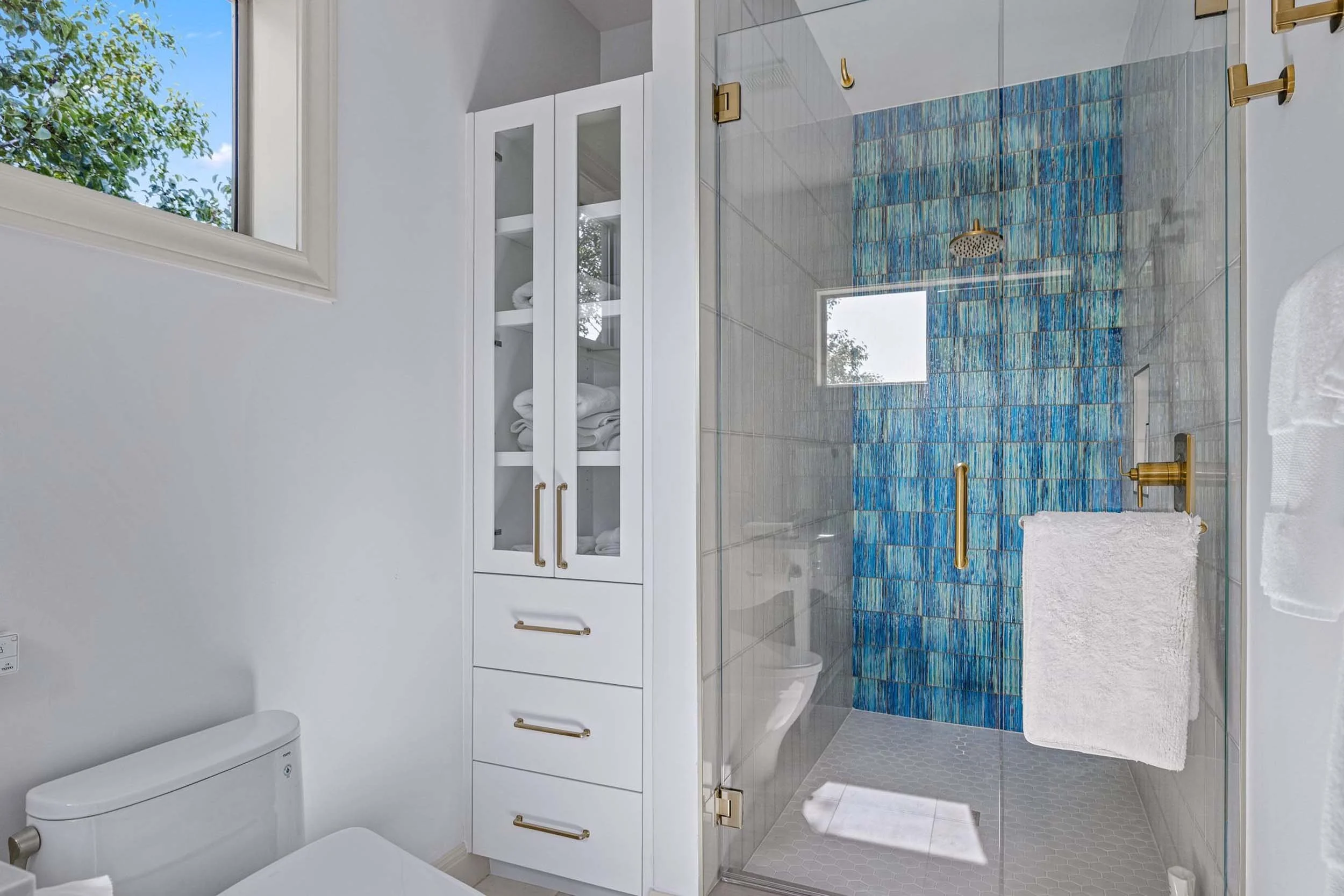 Lake Travis Glamour Girl Robin Bond Interiors.18.jpg