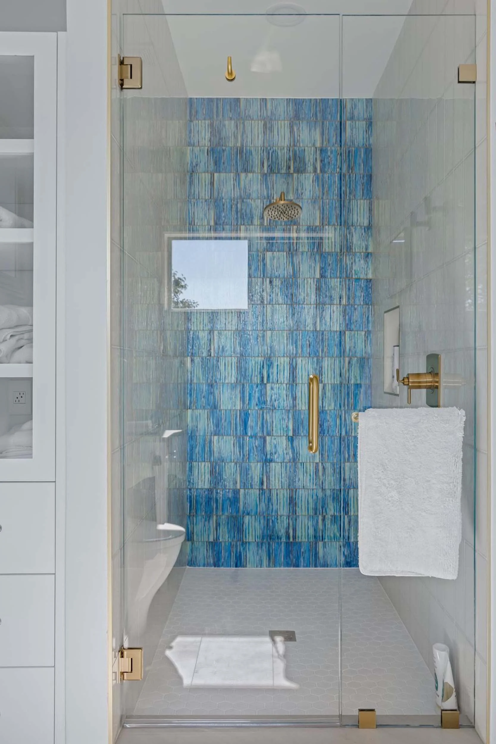 Lake Travis Glamour Girl Robin Bond Interiors.20.jpg
