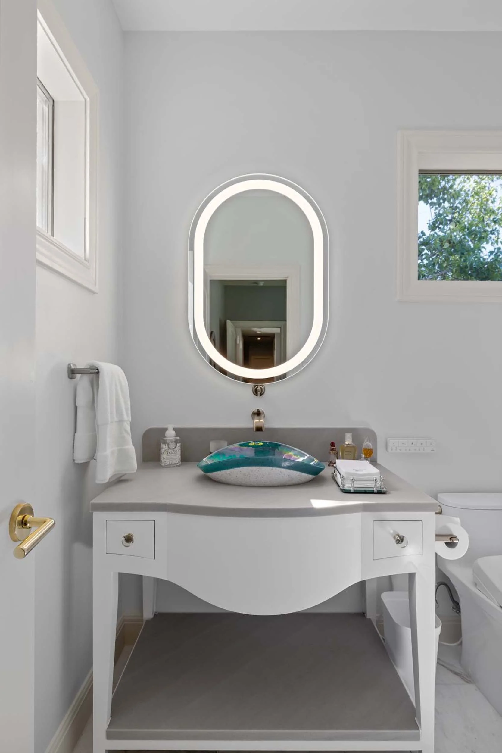 Lake Travis Glamour Girl Robin Bond Interiors.23.jpg