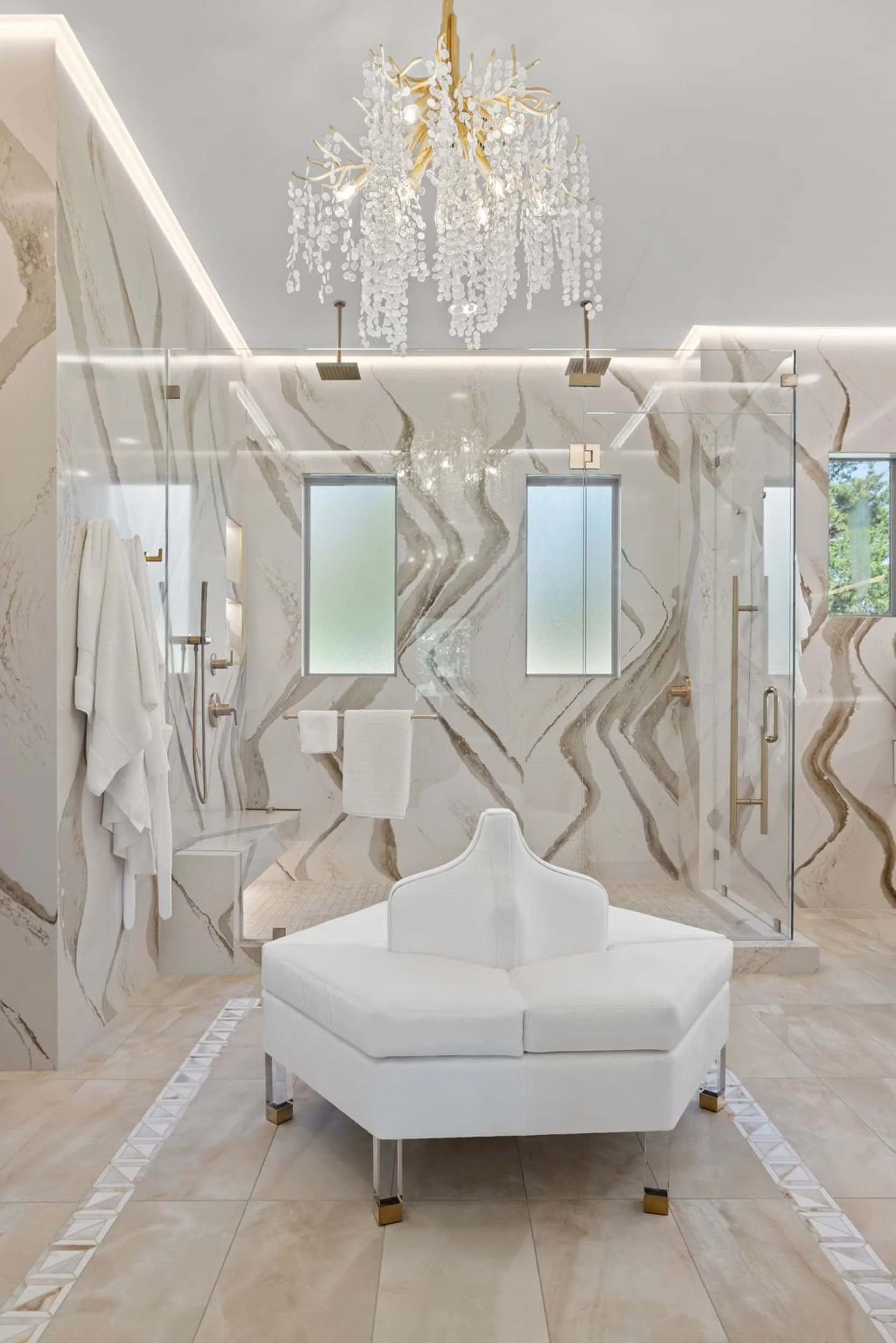 Lake Travis Glamour Girl Robin Bond Interiors.13.jpg