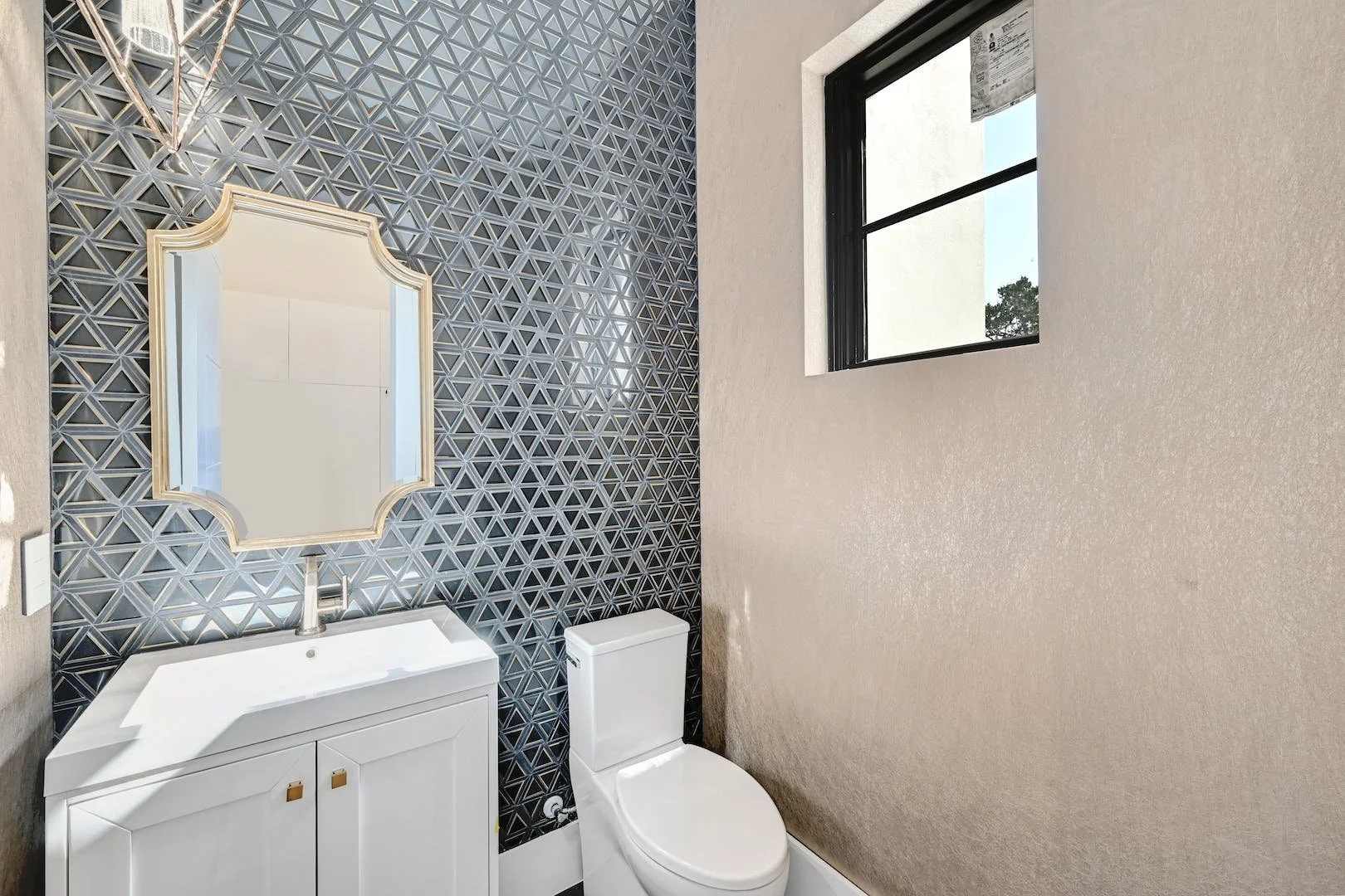 Award Winning Interior Designer Austin Madrone Ranch Mondern.29.jpg