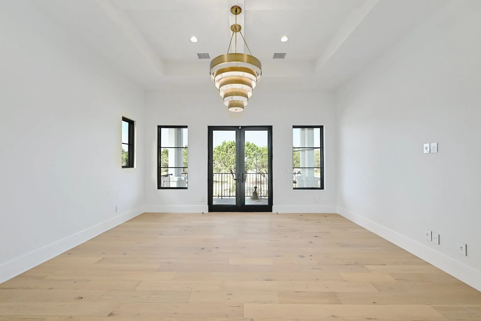 Award Winning Interior Designer Austin Madrone Ranch Mondern.21.jpg