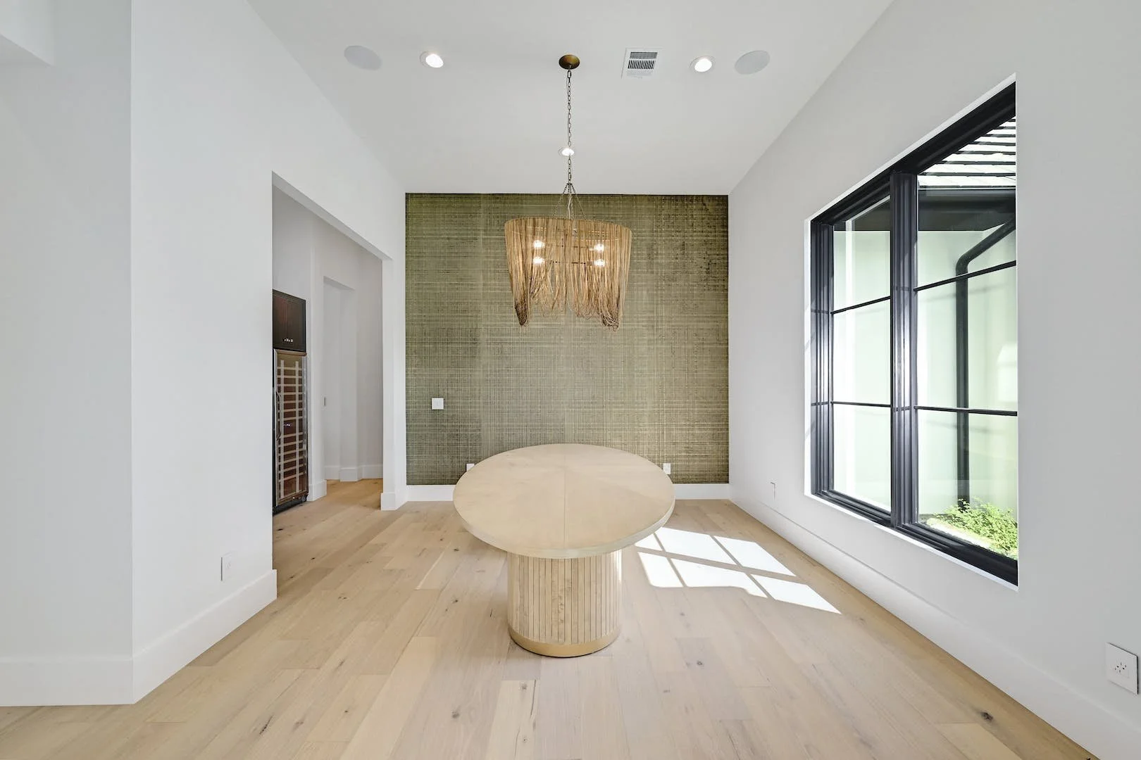 Award Winning Interior Designer Austin Madrone Ranch Mondern.10.jpg