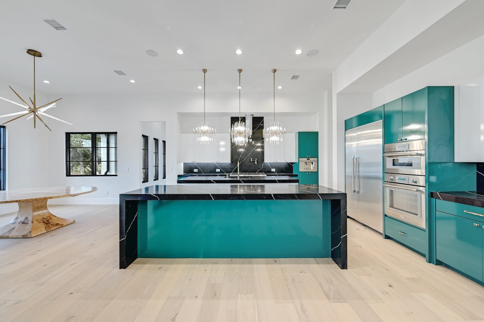 Award Winning Interior Designer Austin Madrone Ranch Mondern.05.jpg