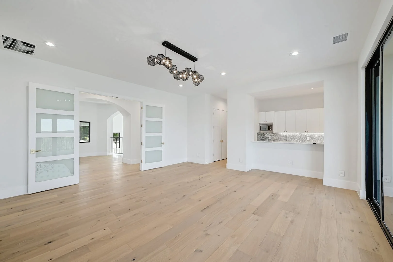 Award Winning Interior Designer Austin Madrone Ranch Mondern.15.jpg