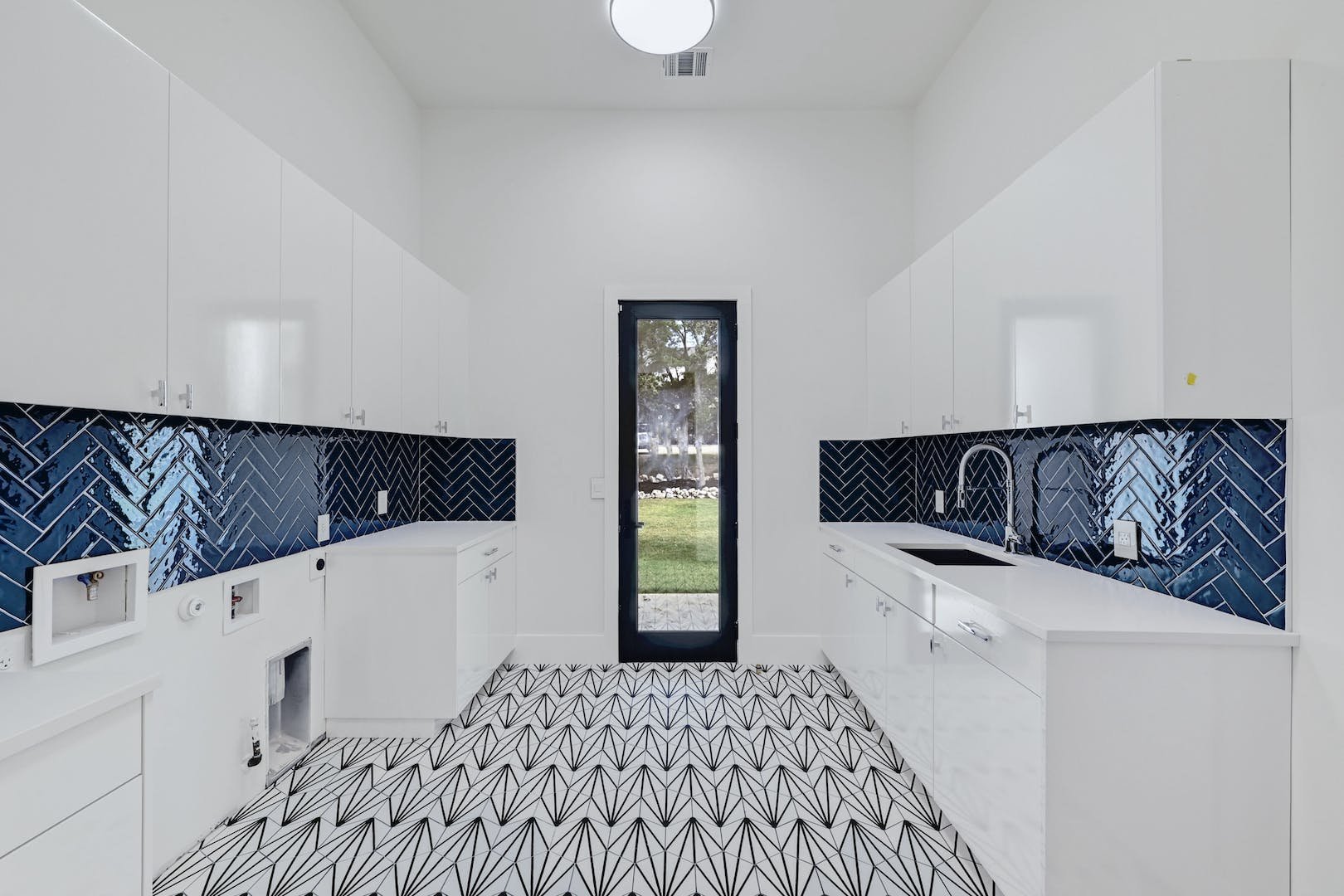 Award Winning Interior Designer Austin Madrone Ranch Mondern.31.jpg