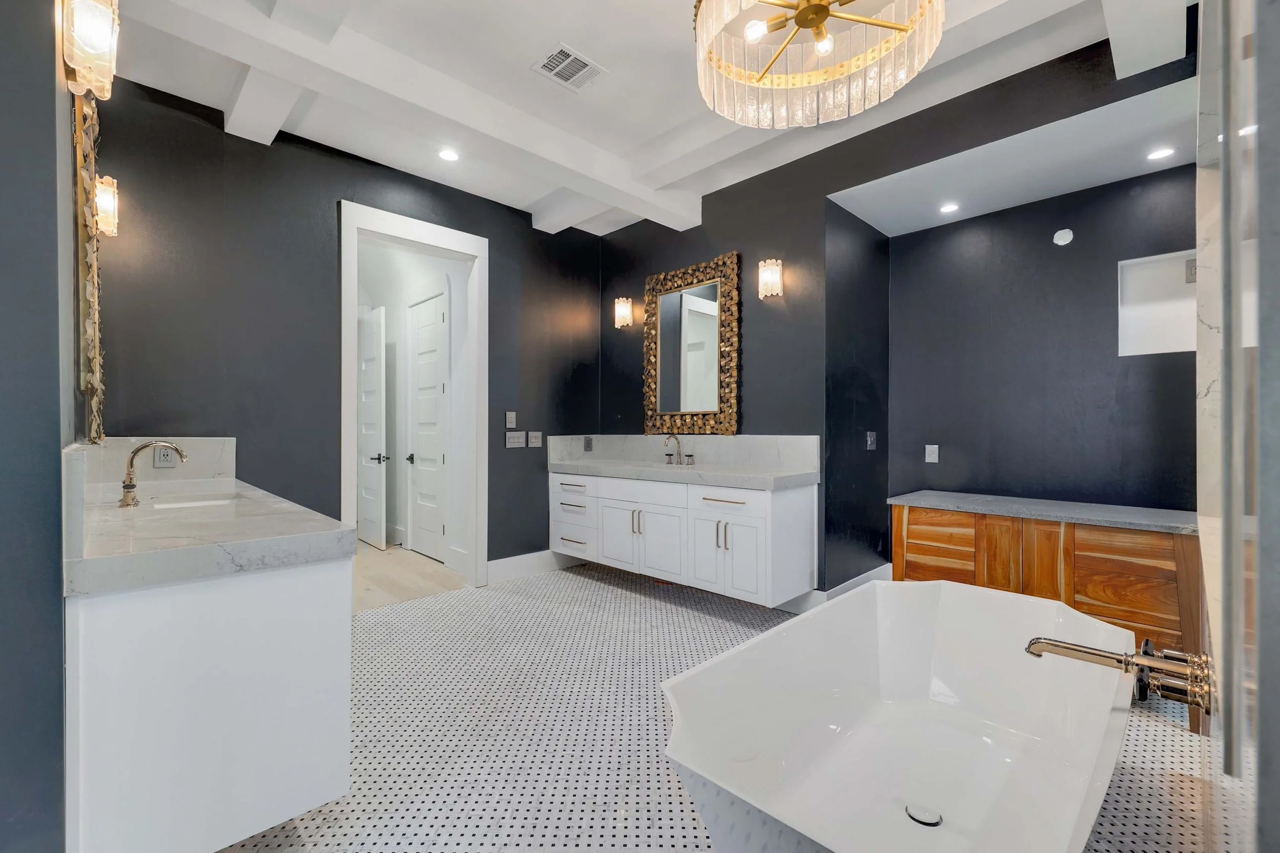 Award Winning Interior Designer Austin Lake Travis Modern.13.jpg