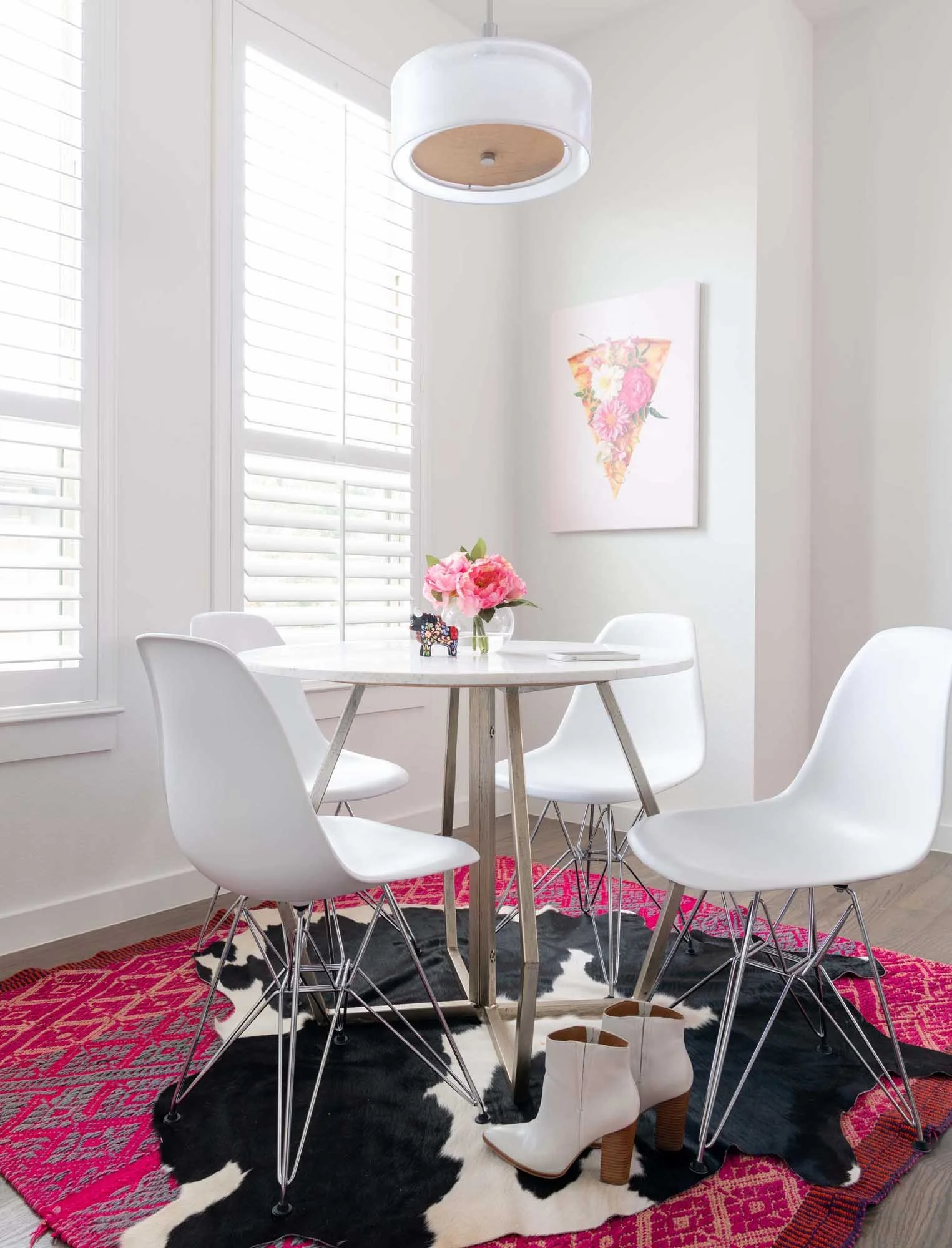 Interior Design Austin Robin Bond Interiors Dallas Modern Romantic Townhouse.09.jpg