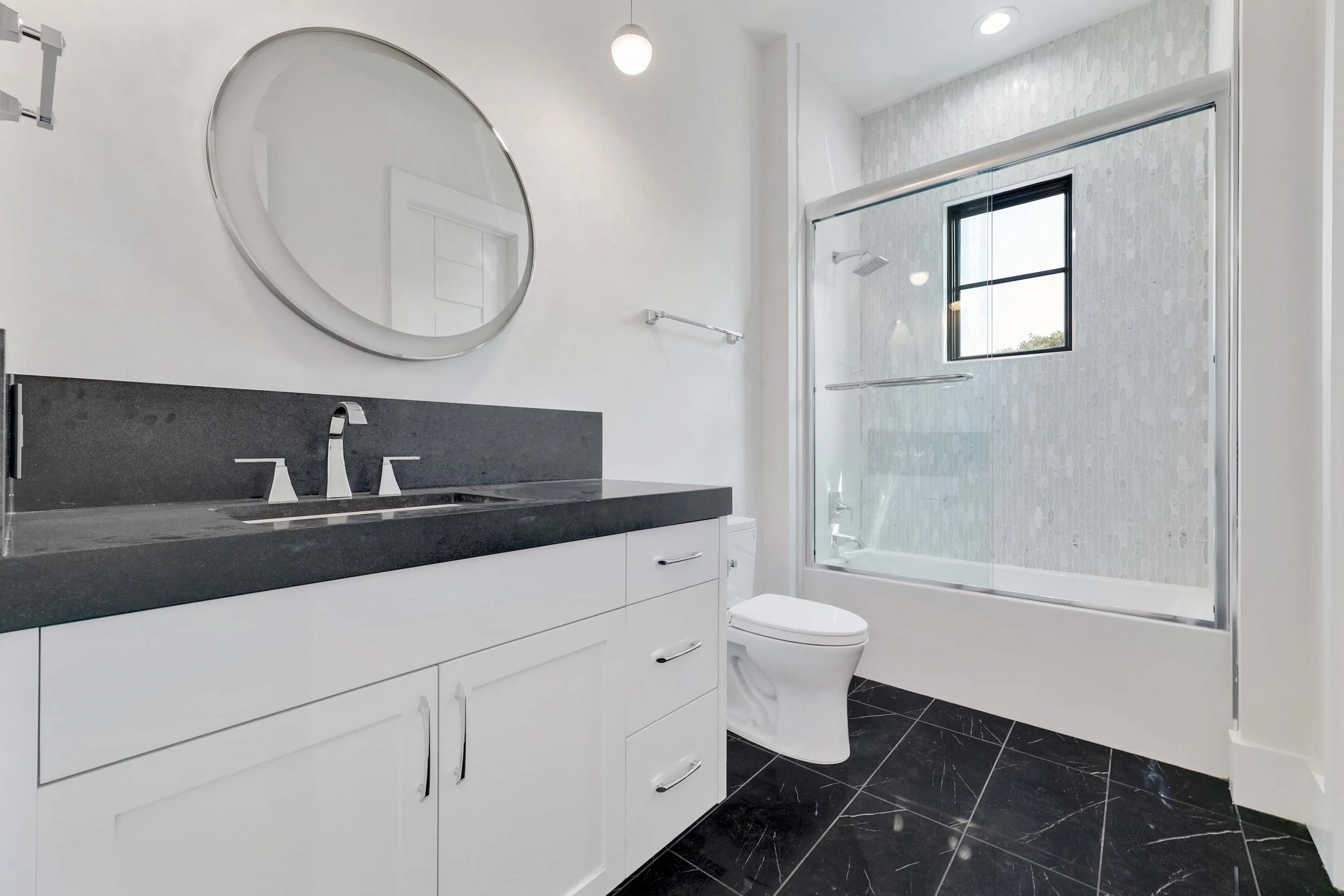 Award Winning Interior Designer Austin Lake Travis Modern.10.jpg