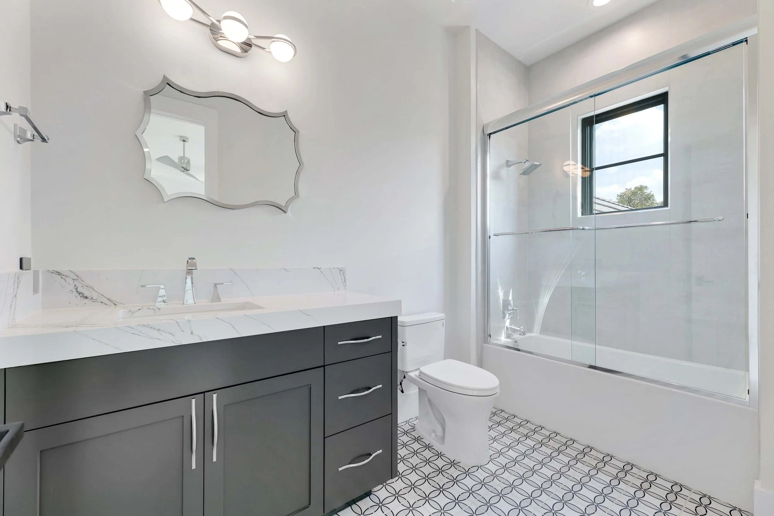 Award Winning Interior Designer Austin Lake Travis Modern.09.jpg