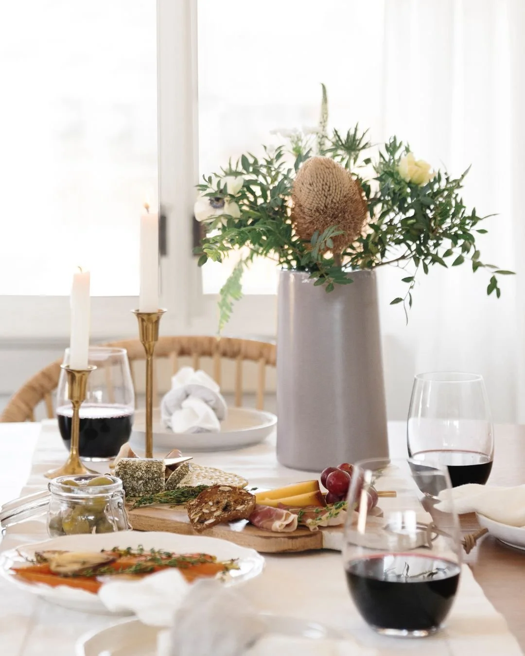 Happy Thanksgiving, y&rsquo;all! 🦃✨
So tell me&mdash;what was the best thing you ate today? Did anything surprise you at the table&mdash;something new or totally unexpected?

Who did you gather with? Family, longtime friends, or maybe someone new th