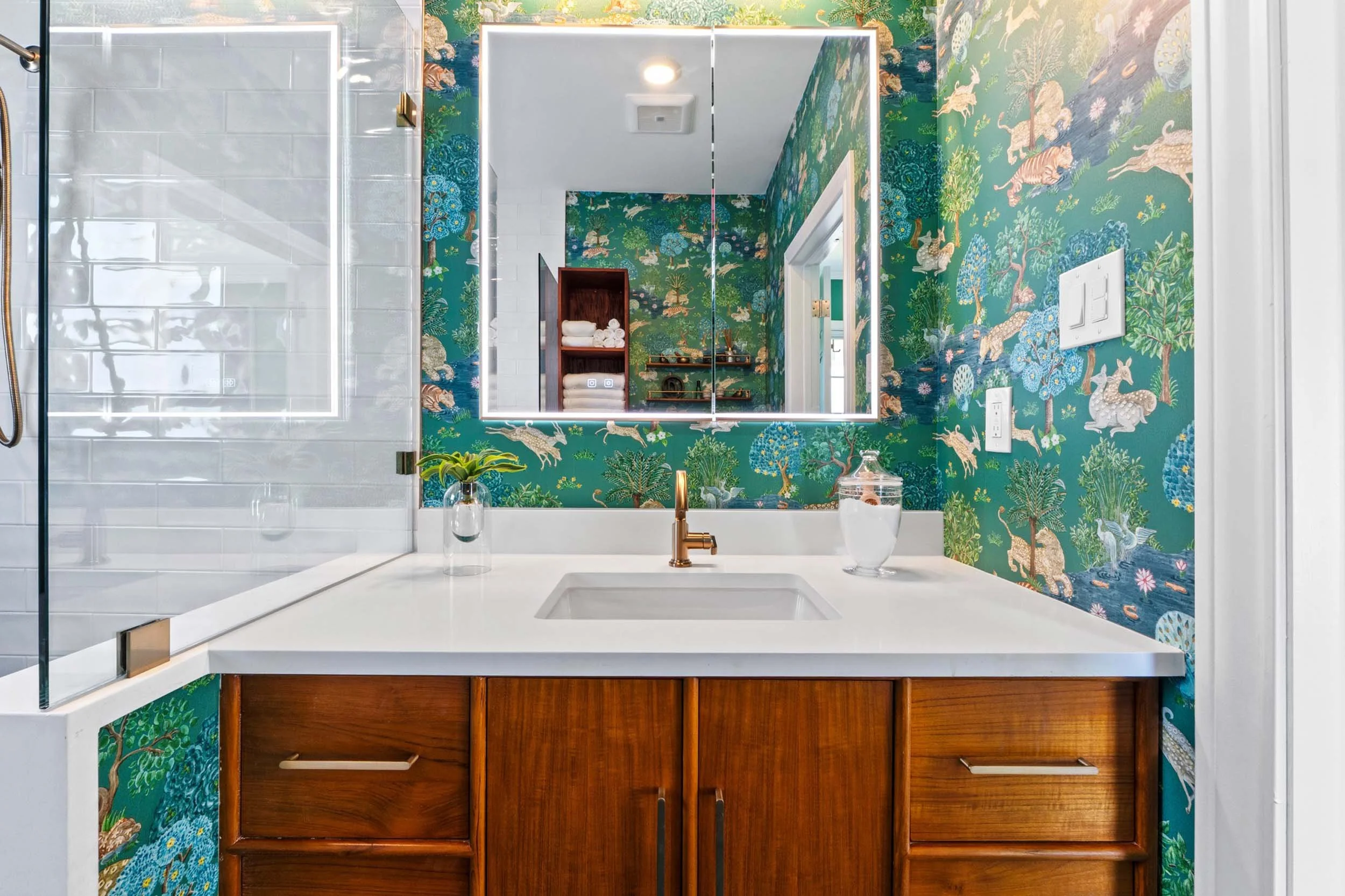 Interior Designer Robin Bond Interiors Hyde Park Hue 011.jpg