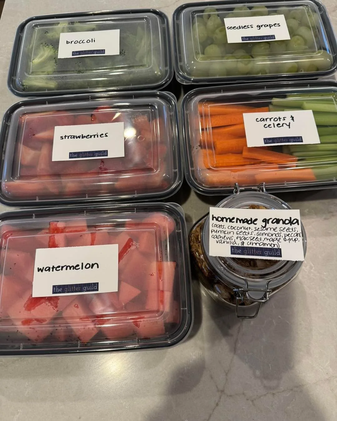 Yesterday, like they do every Sunday, our volunteers individually prepared healthy snacks for the week and delivered them directly to our Glitter families, so nutritious options were ready and waiting.

Fresh fruits and vegetables were washed, cut, a