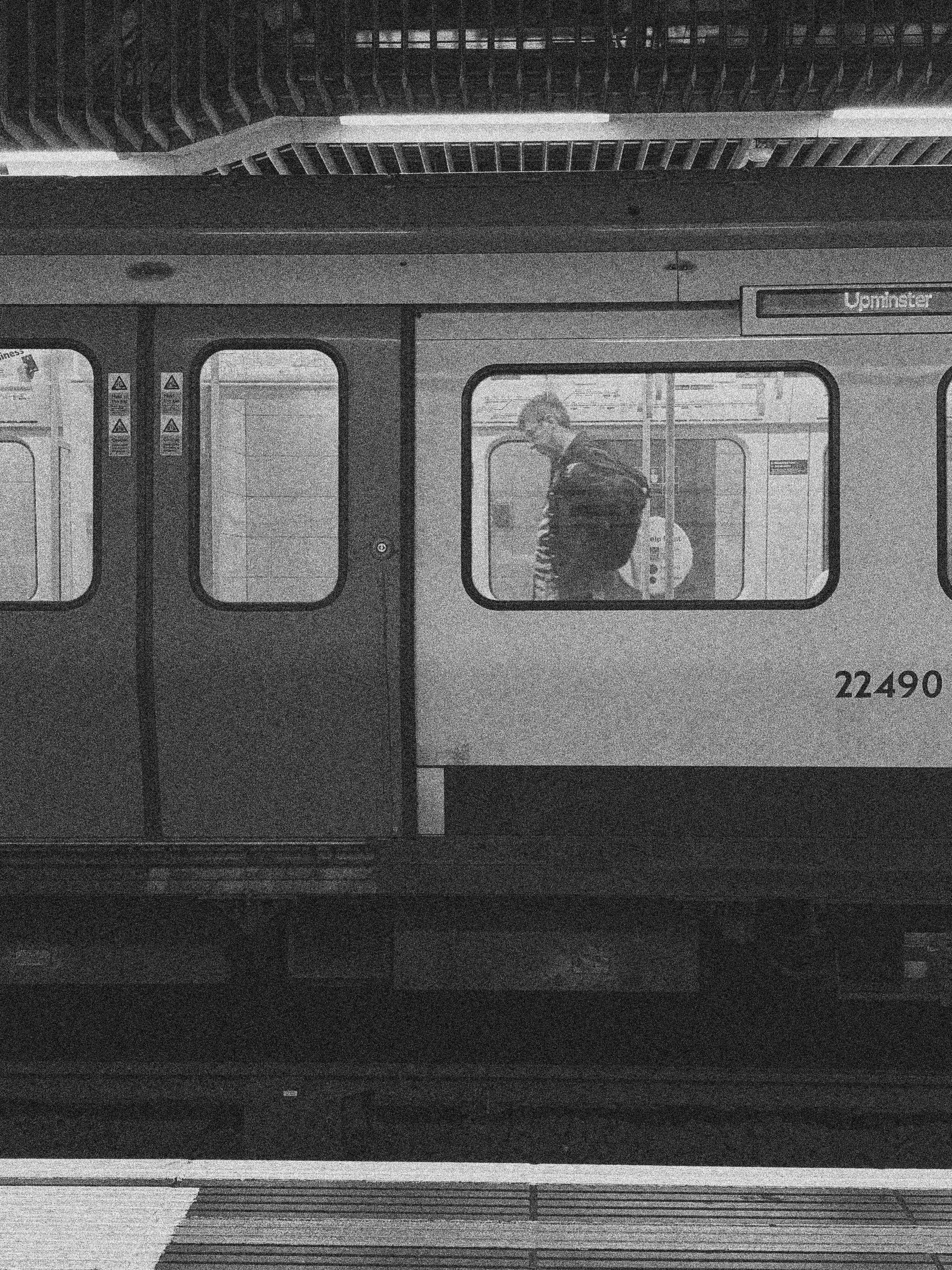 THE TUBE IN LONDON, ENGLAND