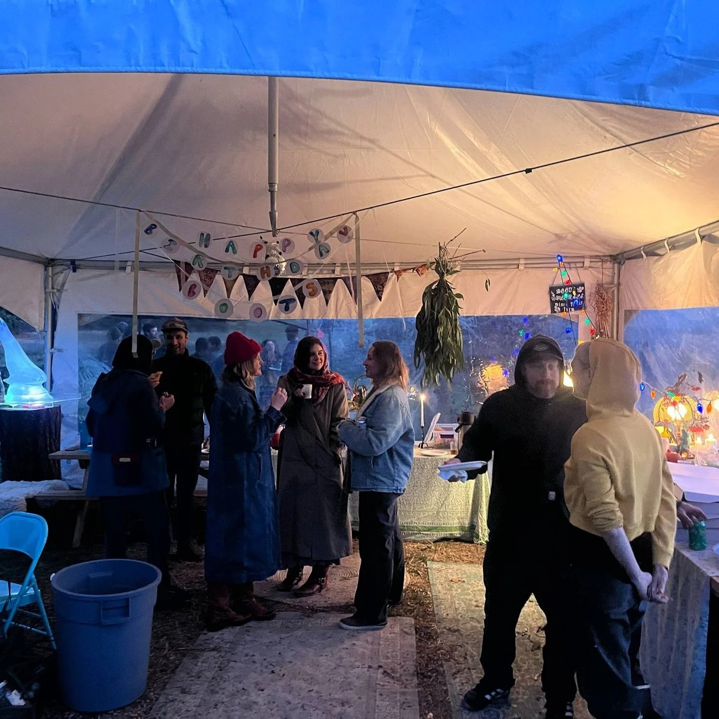 Happy Birthday Boots @coveredinsudss <3 
A gift to celebrate two full seasons of living a dream, big thanks to @eatwell.farm for the golden opportunity and chance to celebrate with my favourite people in my favourite place.