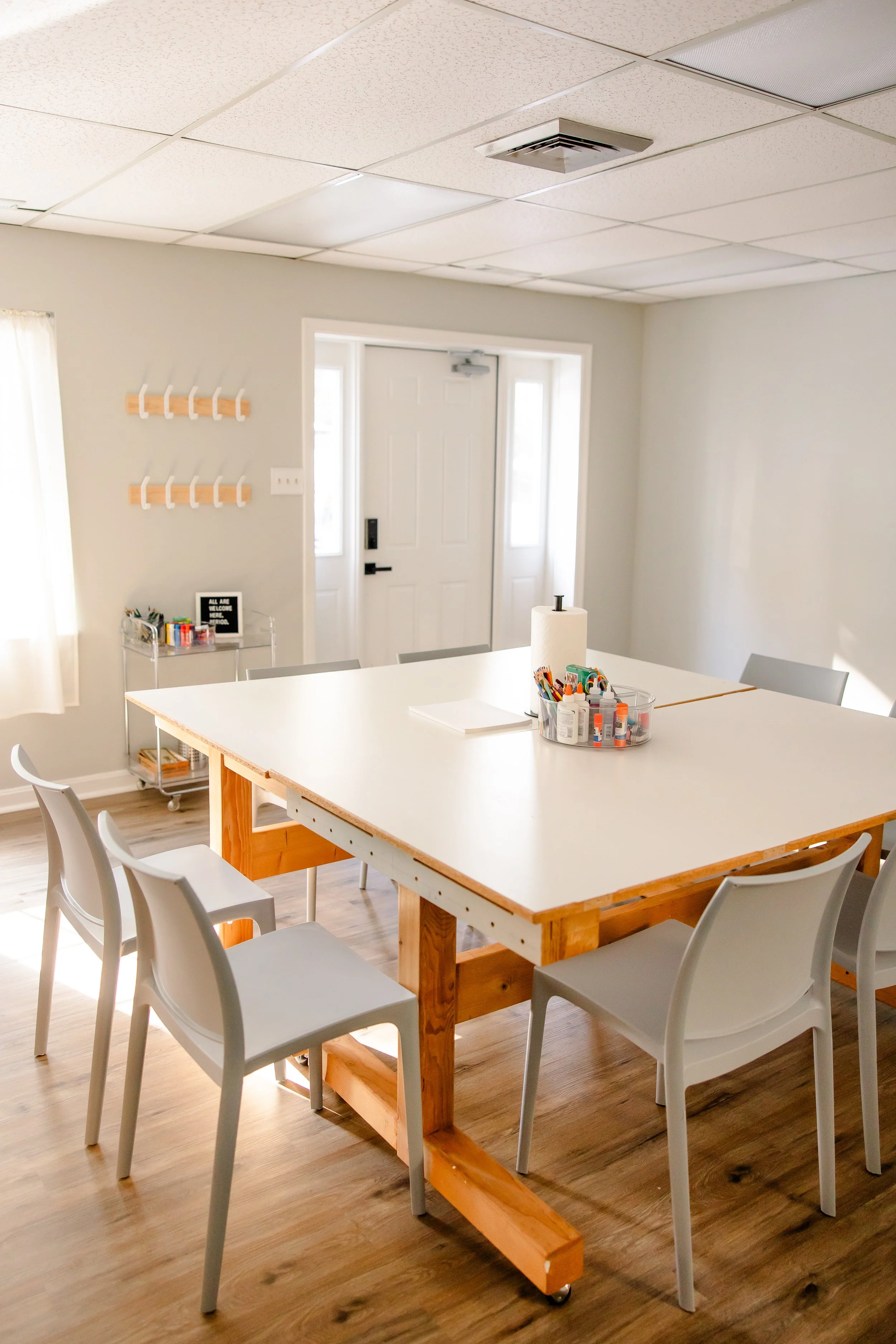 Group art therapy and counseling space at Grove Therapy Collective, Northern Virginia