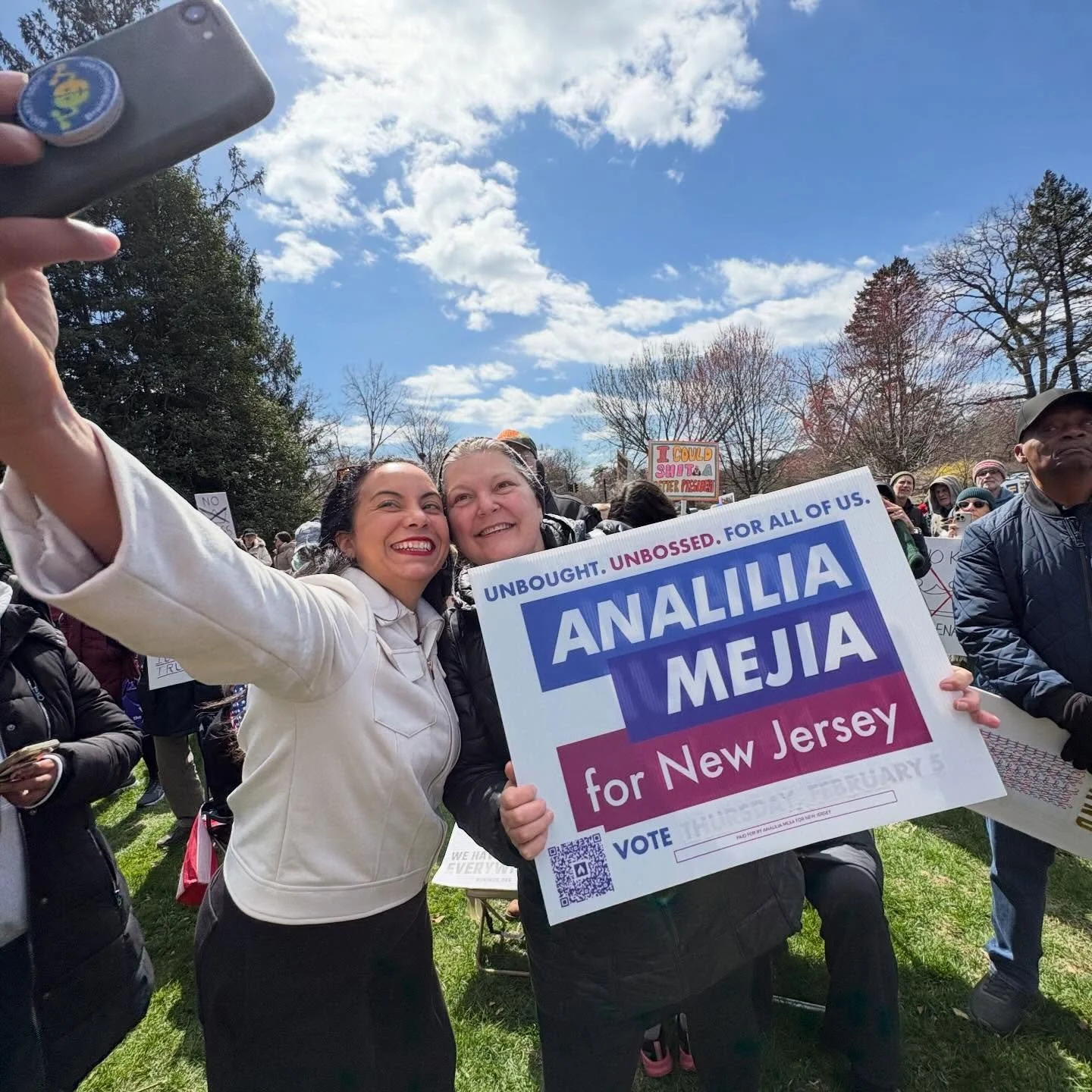 Maplewood came out for the No Kings march to call out Trump&rsquo;s power grab and make clear we&rsquo;re not going along with it.

This is what democracy looks like!