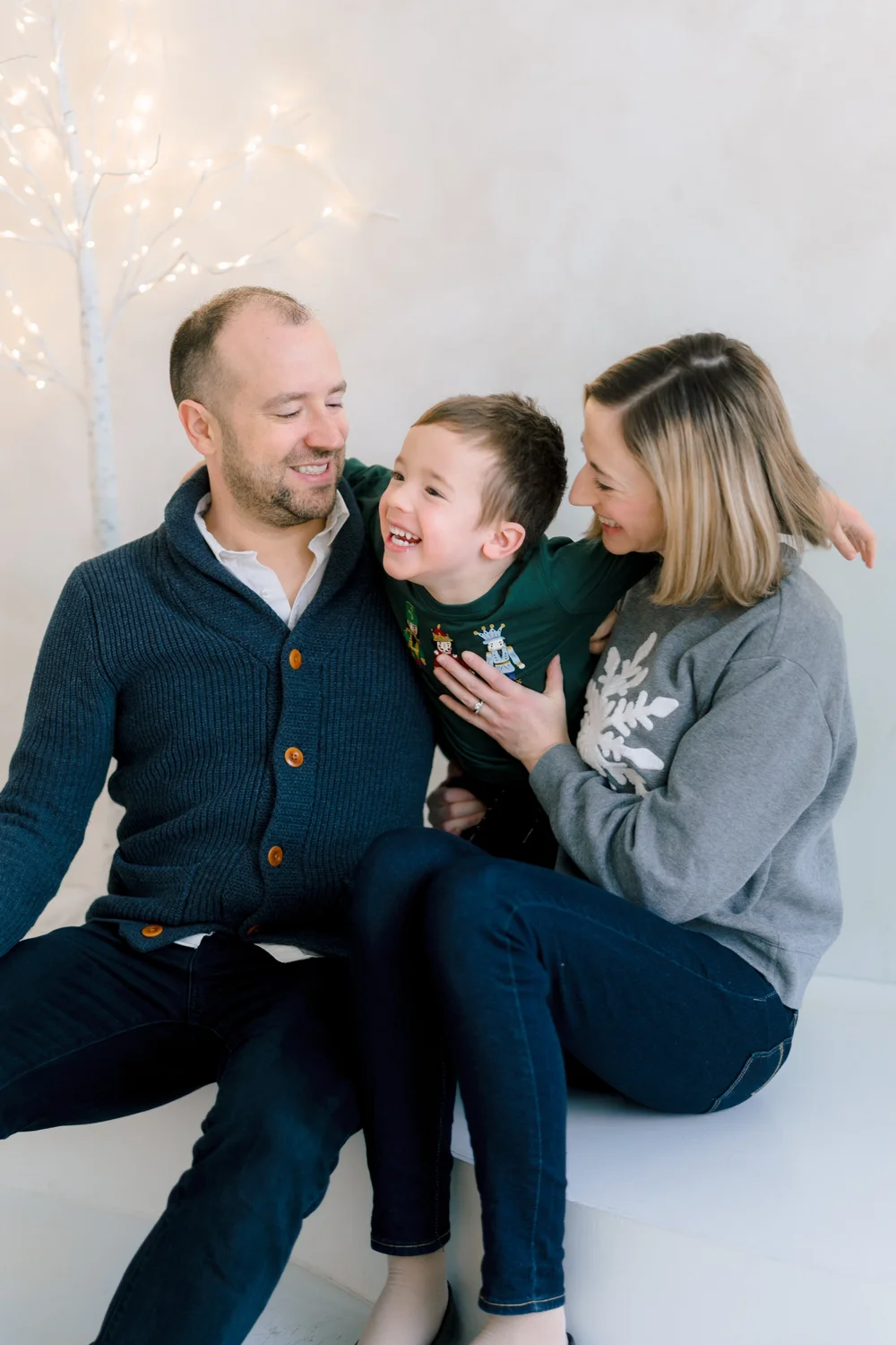 Portrait from Palm Tree Studio's 2025 Christmas Mini Sessions
