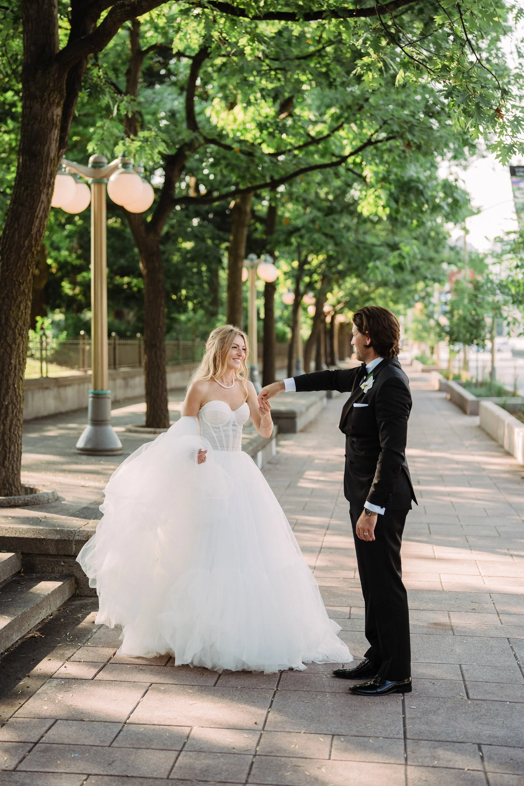 2024-07-13 National Gallery wedding Isabella and Cory-618.jpg