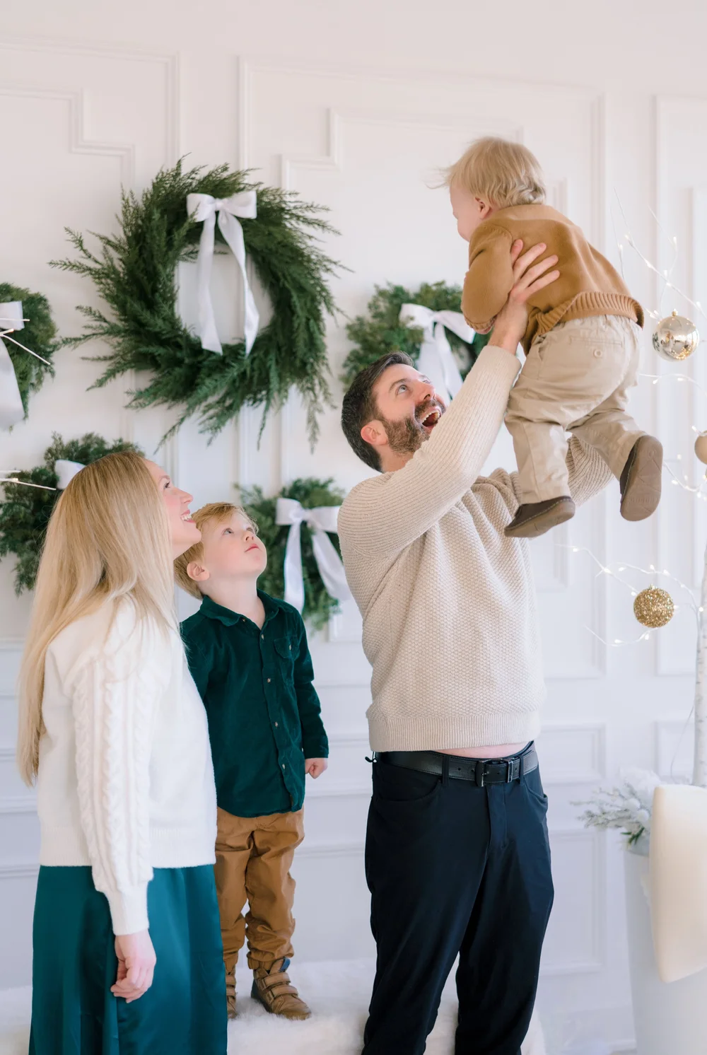 Portrait from Palm Tree Studio's 2025 Christmas Mini Sessions