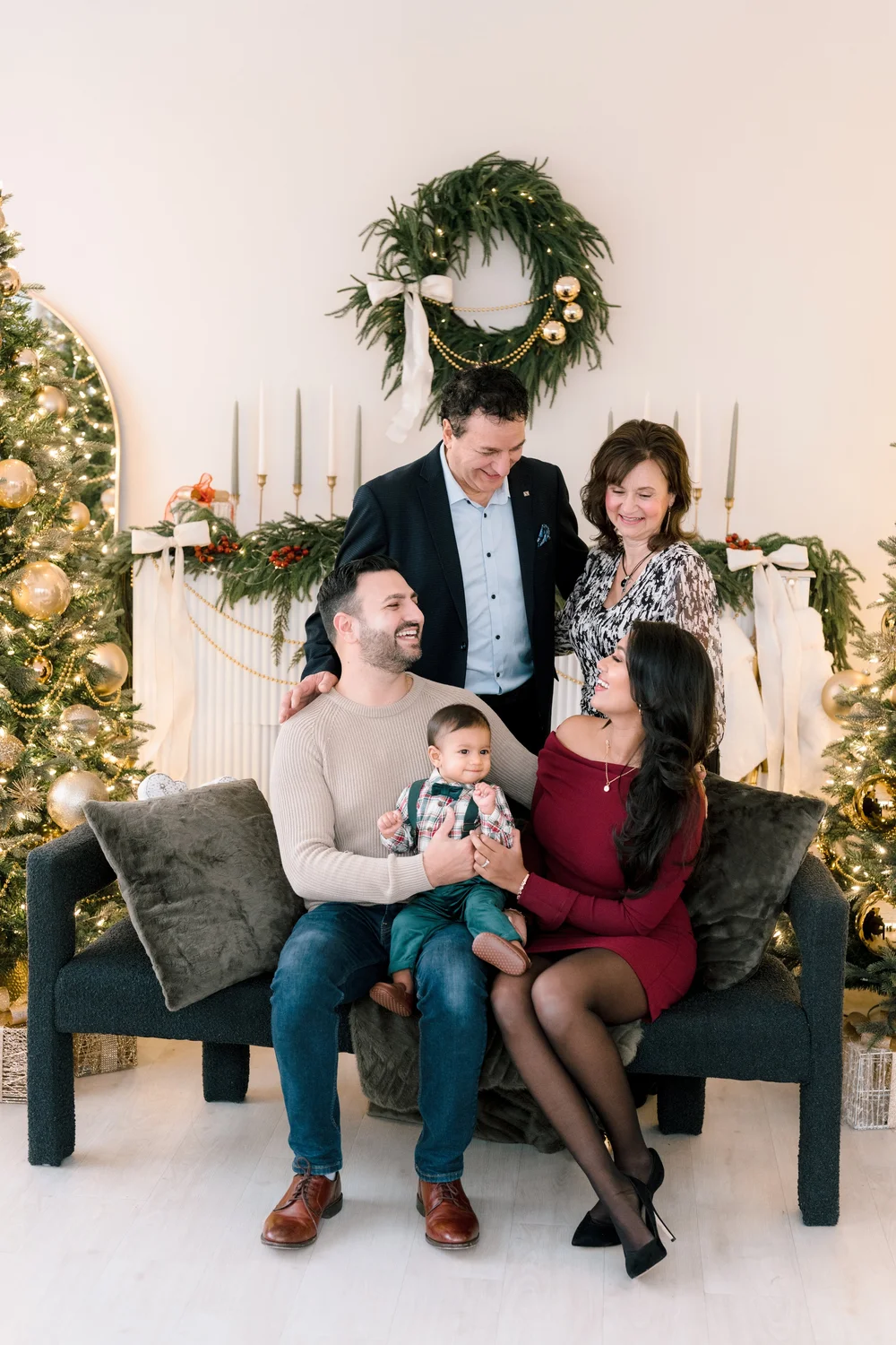 Portrait from Palm Tree Studio's 2025 Christmas Mini Sessions