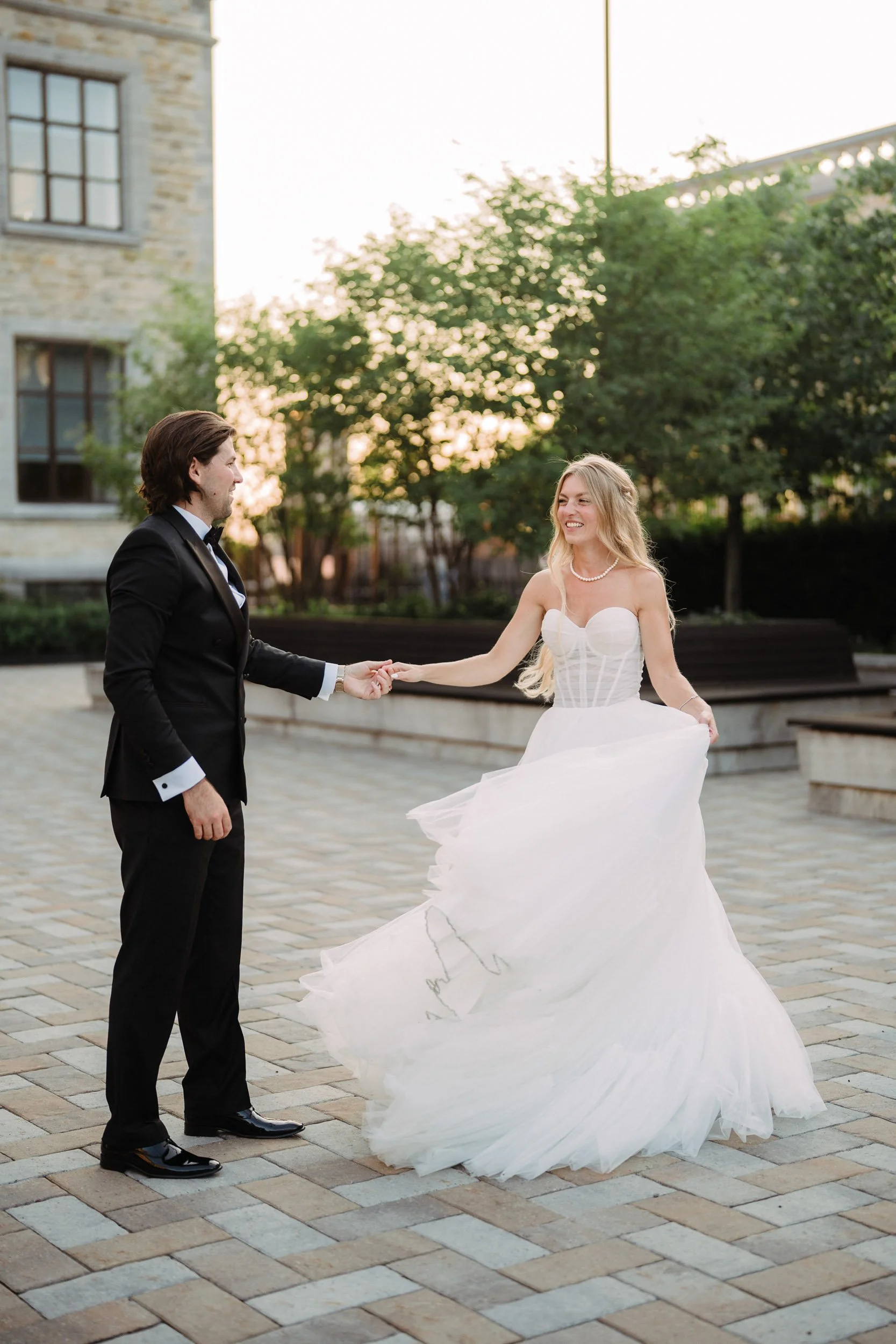 2024-07-13 National Gallery wedding Isabella and Cory-900.jpg