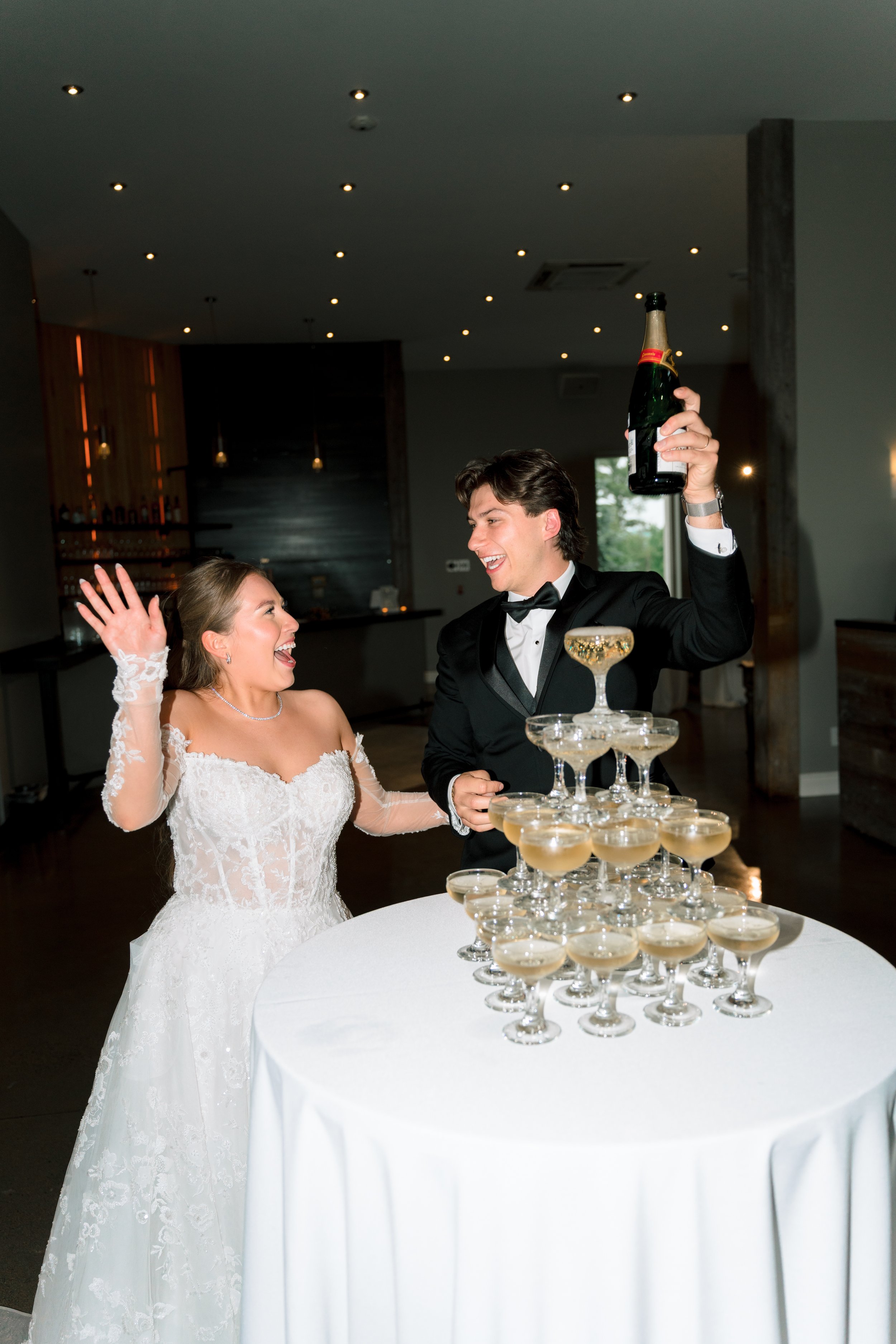 2025-06-21 Le Belvedere Wedding Anna & Stone-592.jpg