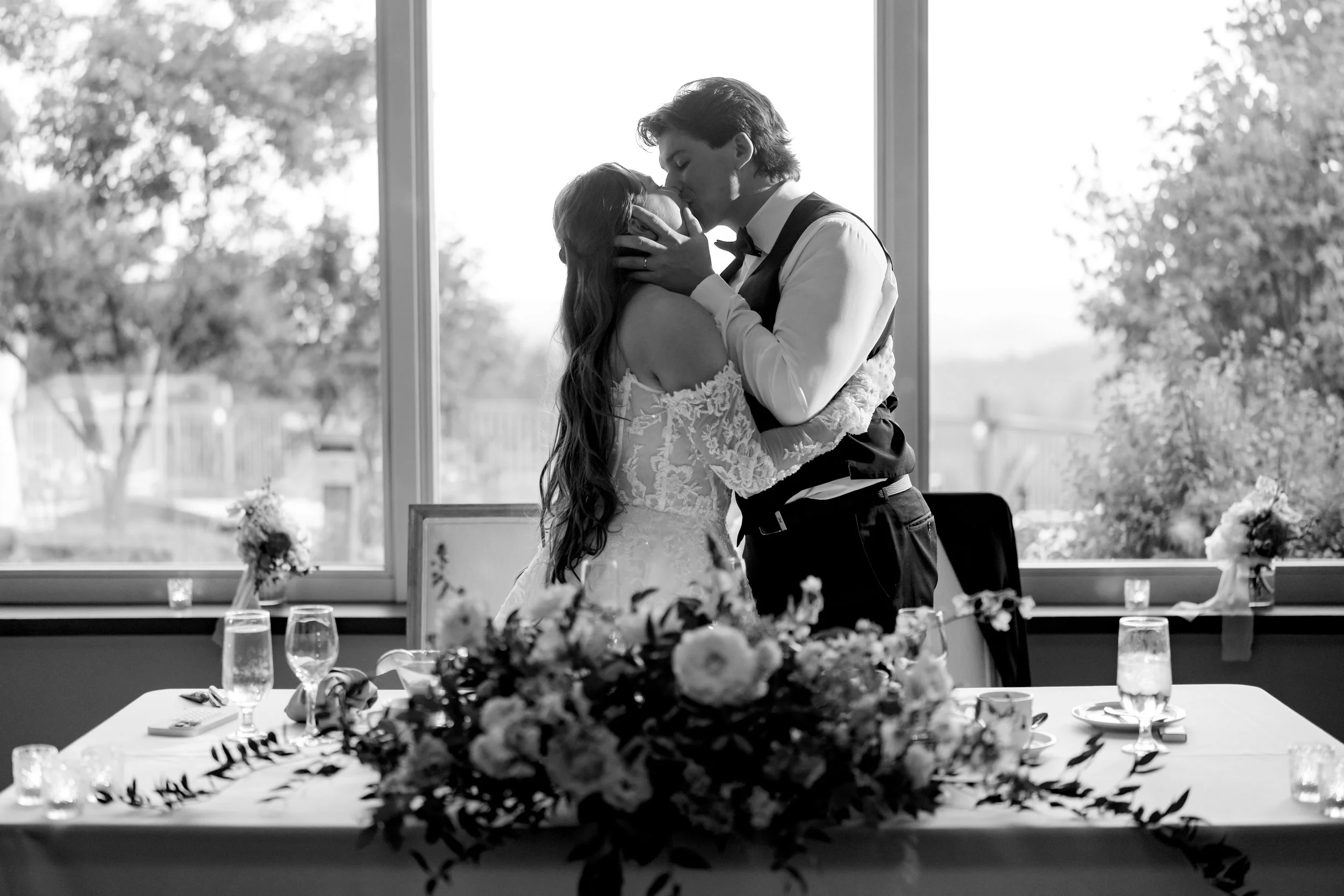 2025-06-21 Le Belvedere Wedding Anna & Stone-669.jpg