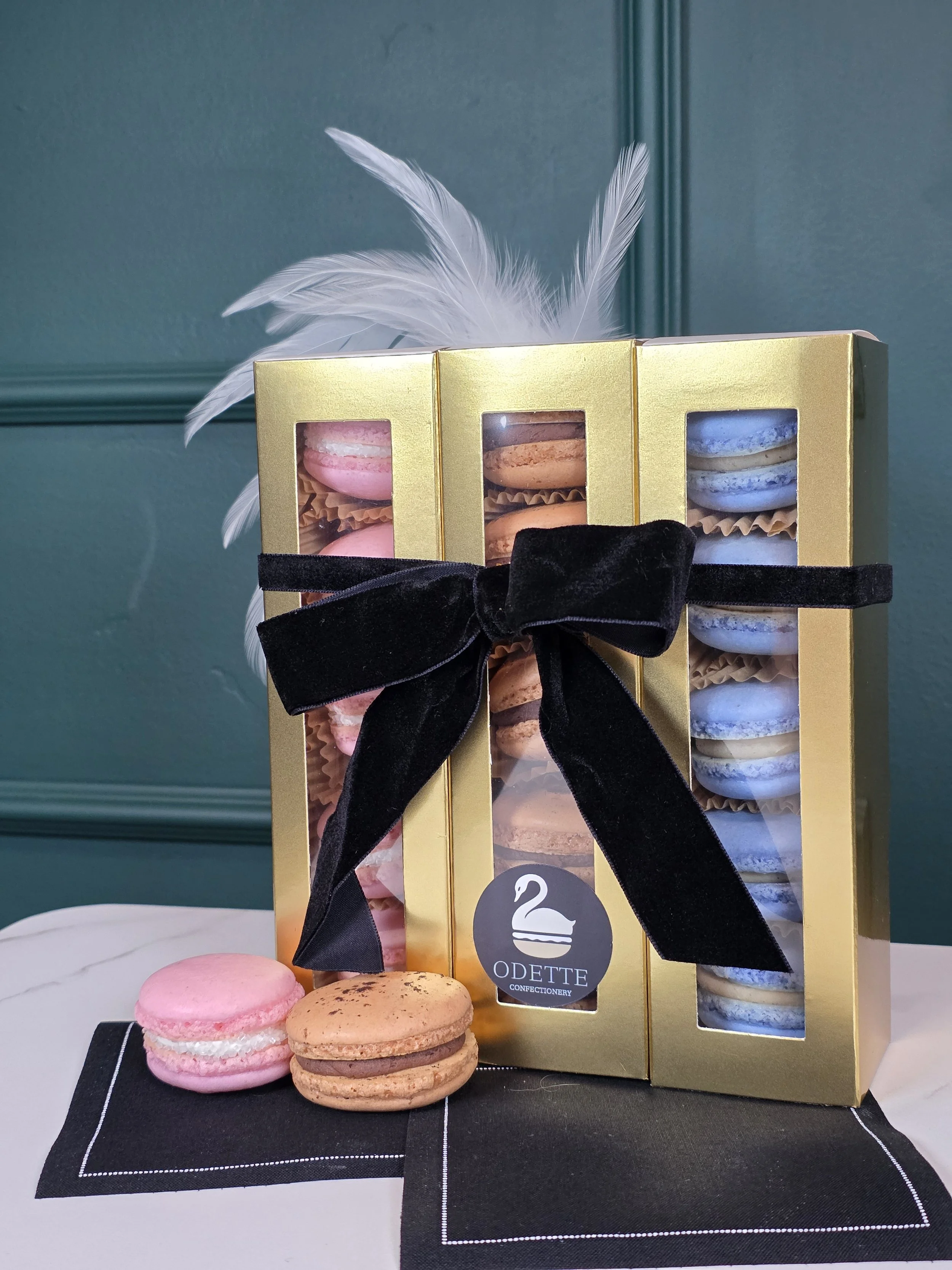 Swan Lake Ensemble - Box of 15