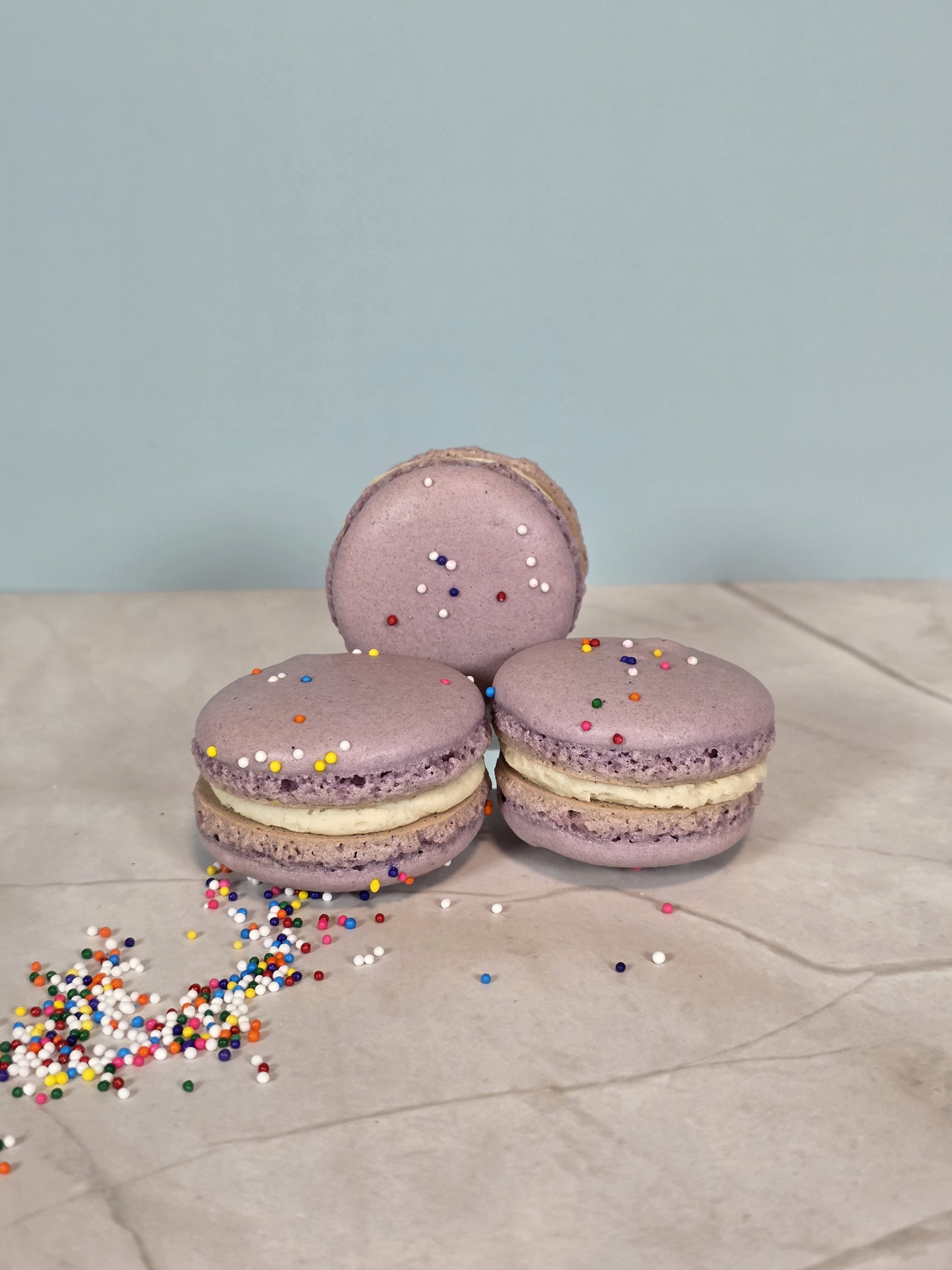 sugar_cookie_macarons.jpg