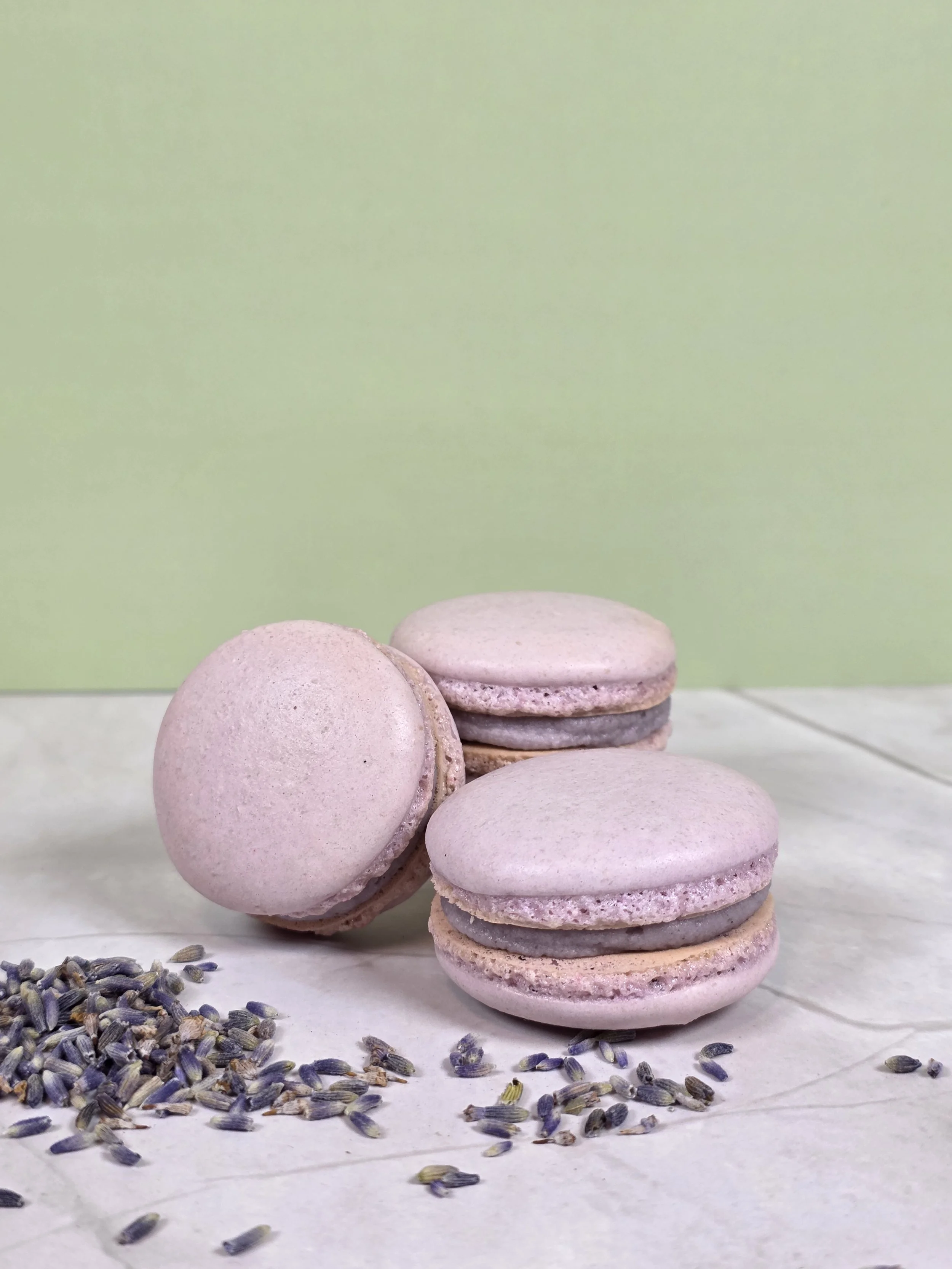 lavender-macarons.jpg