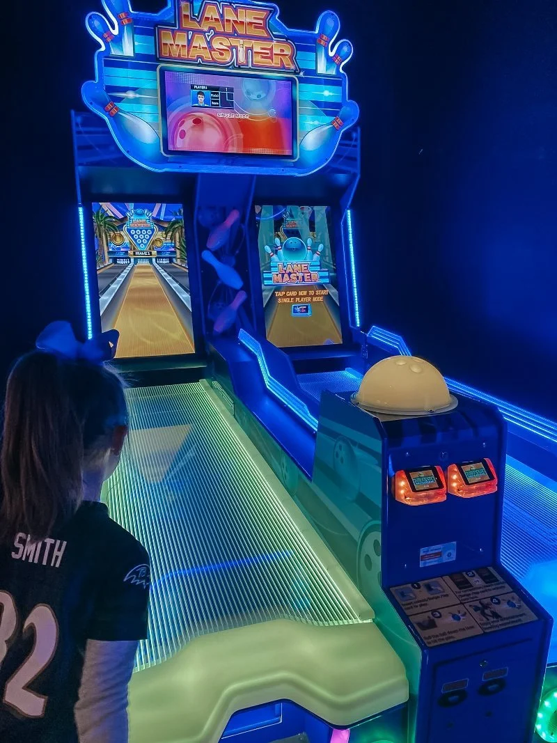 processed_jurassic-bowling-game-2.jpeg