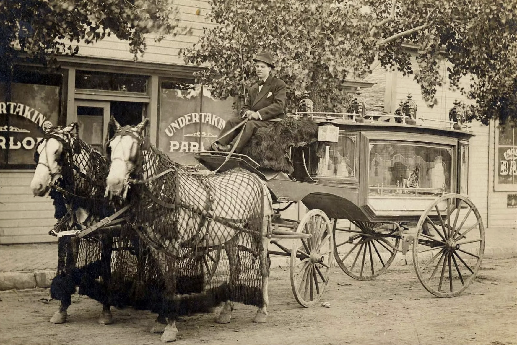Ai Lindsey Undertaking Parlor, Early 1900s