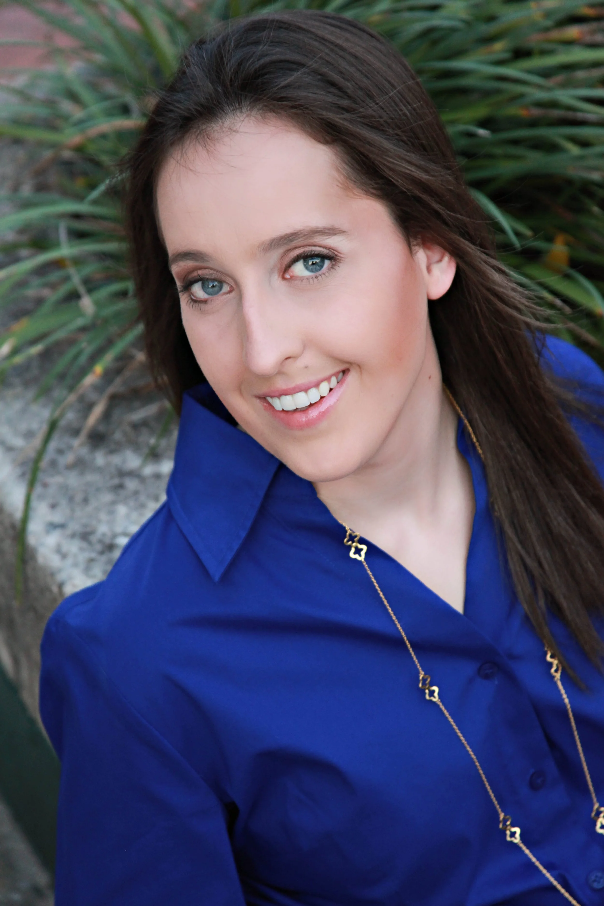 kelsey tainsH