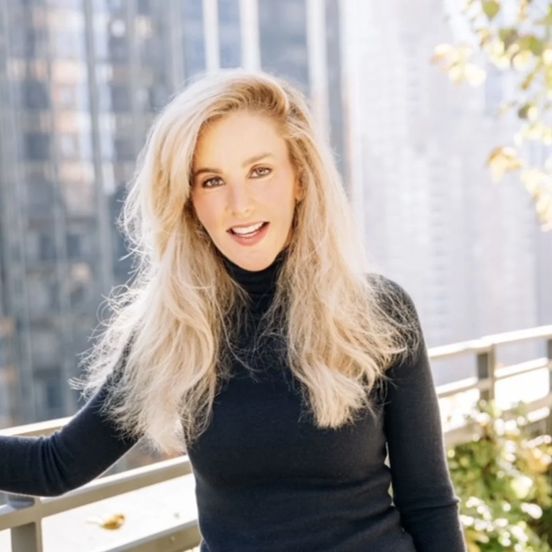 Jessica is a leading healthcare keynote expert who teaches the science of happiness to build high-performing, engaged teams.