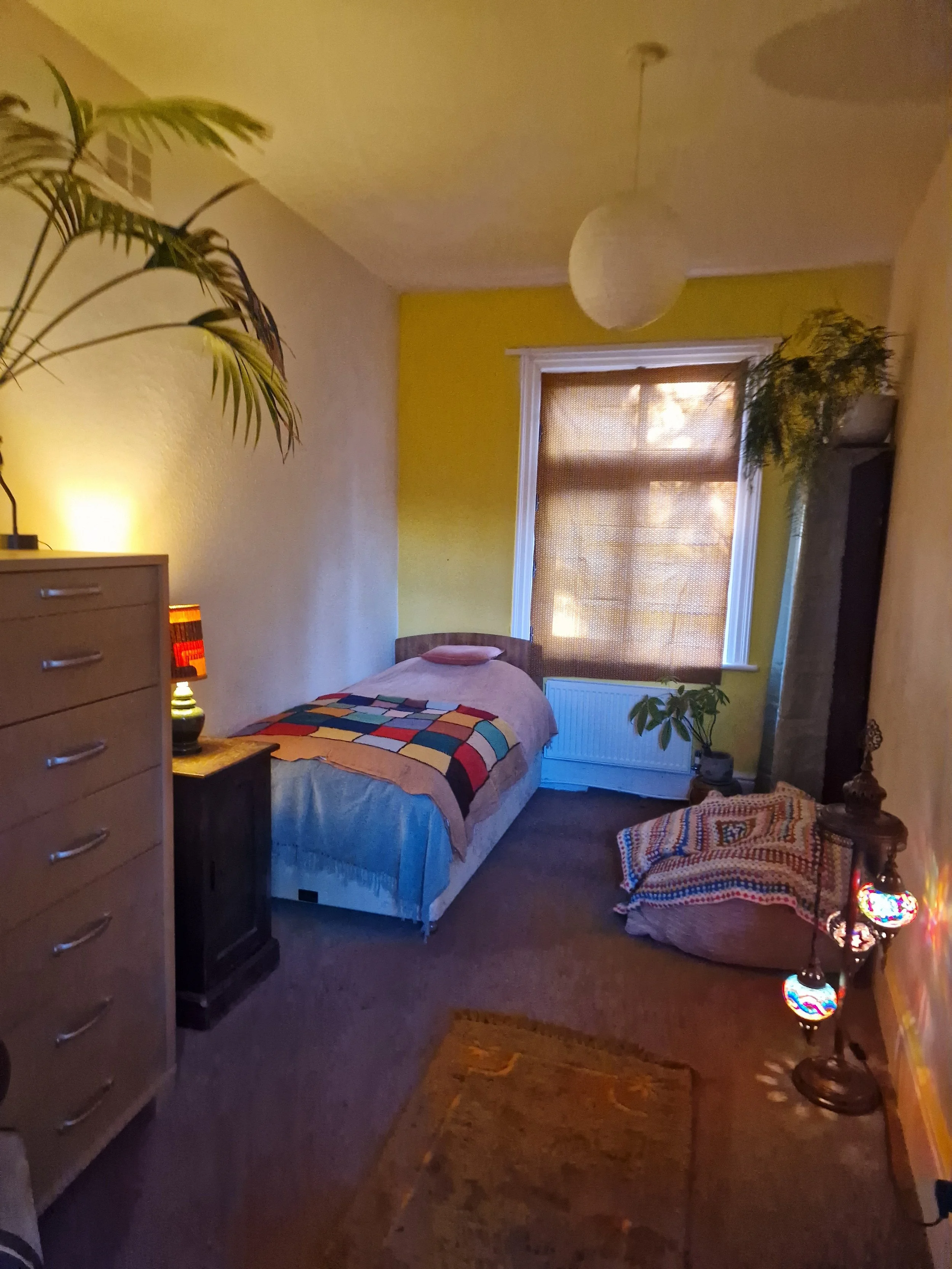 Bedroom #2 - (sleeps 1 — 1 single bed)