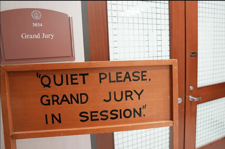 A sign outside the grand jury’s courtroom on Thursday, June 29, 2023 in Houston.  By Elizabeth Conley/Staff Photographer