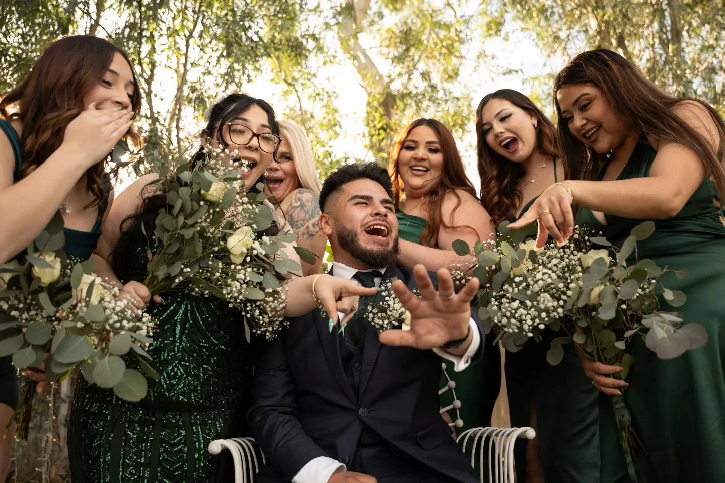 All the single ladies&hellip; this one has been claimed. And gents, don't let the stress of your wedding keep you from having fun too!

Second shot for @happileighcaptured.photography

#photography #bakersfield #weddingphotographer #bakersfieldphotog