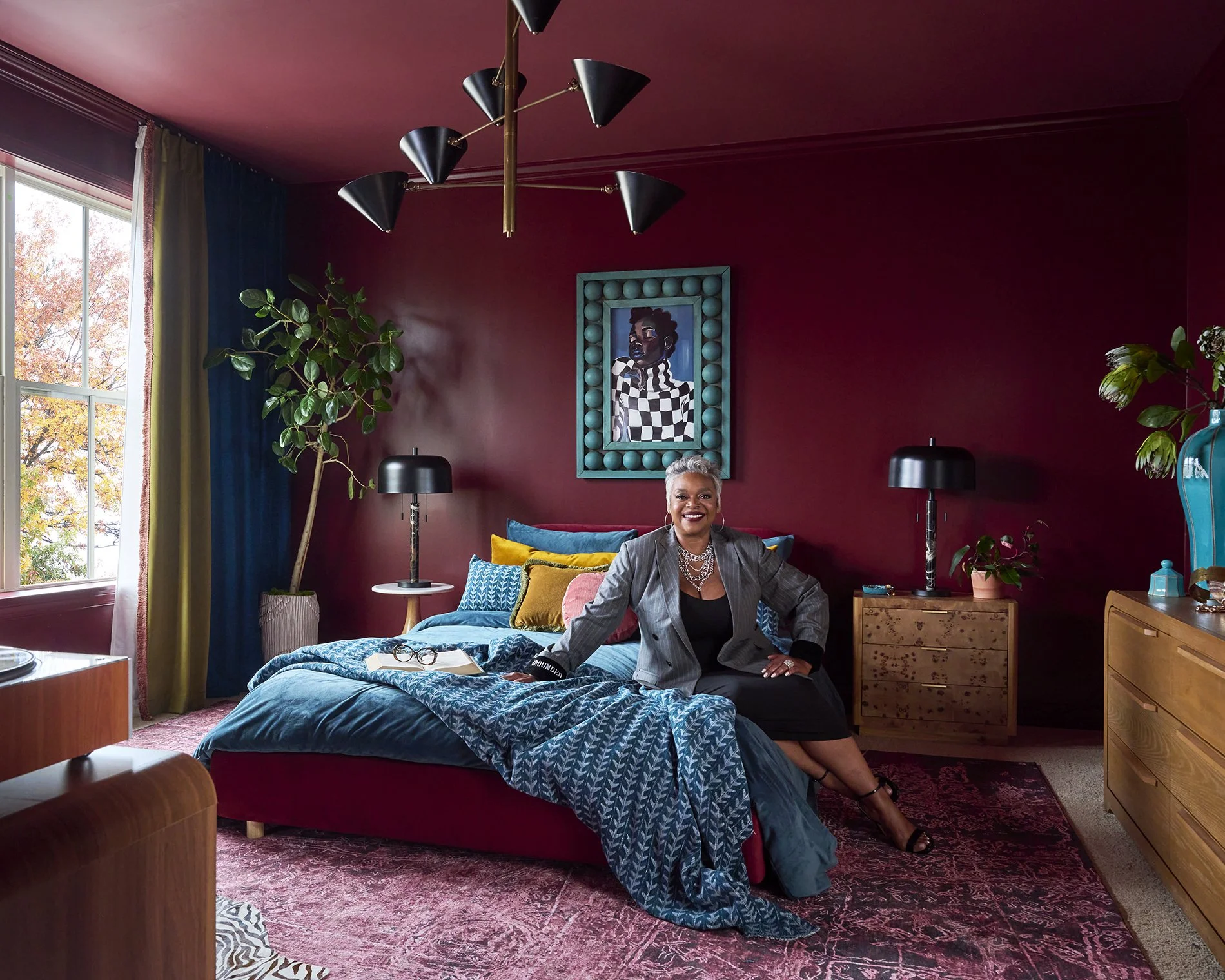 professional-bedroom-makeover-19.jpg