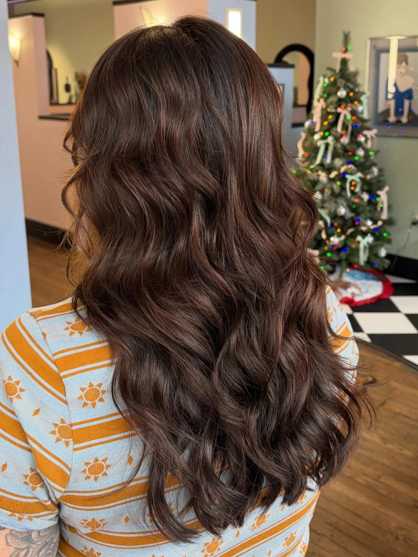 Rich chocolate brown 🤎