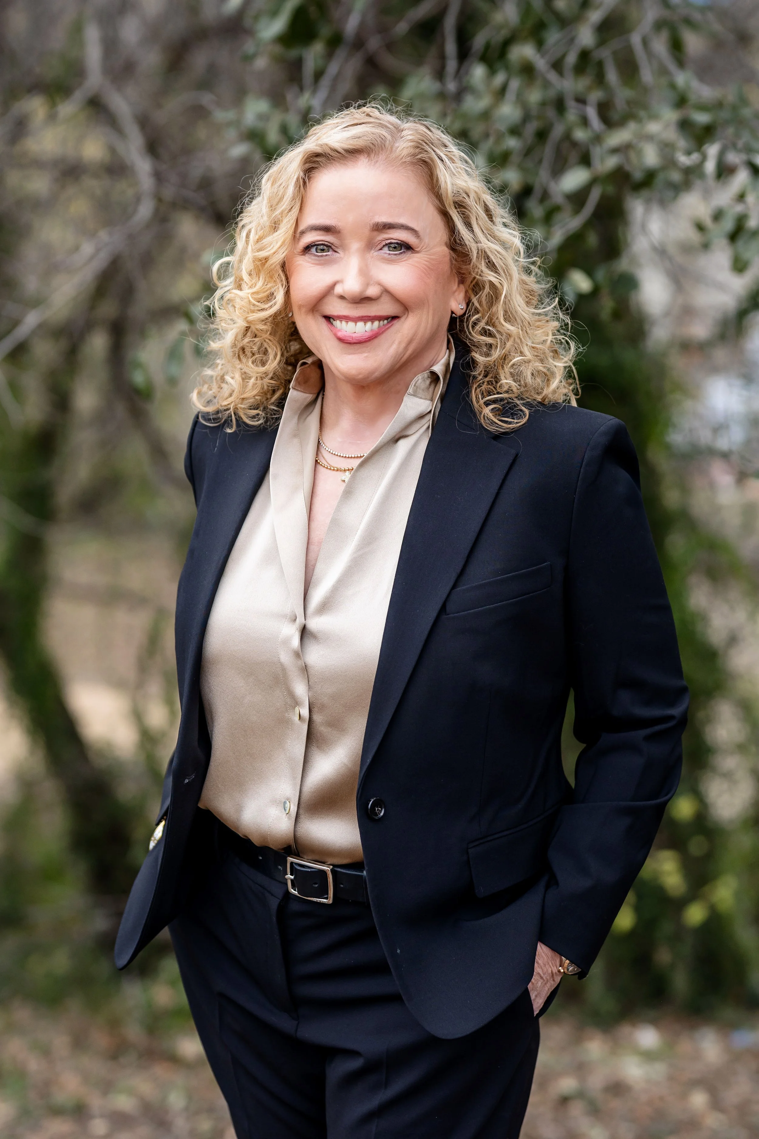 Janet Bawcom Headshot