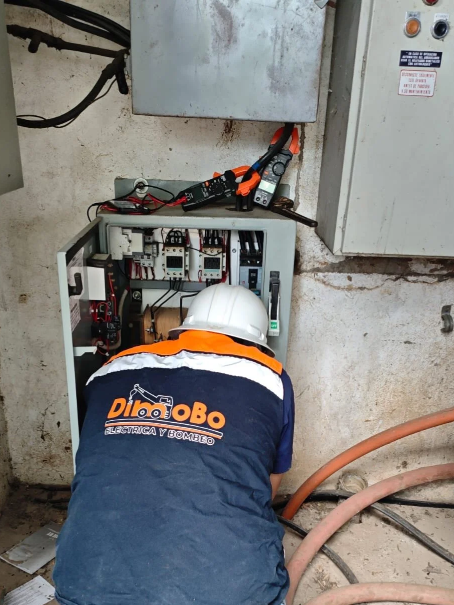 Instalación de equipo de bombeo en la población del Zapotillo, Ayutla, Jal
