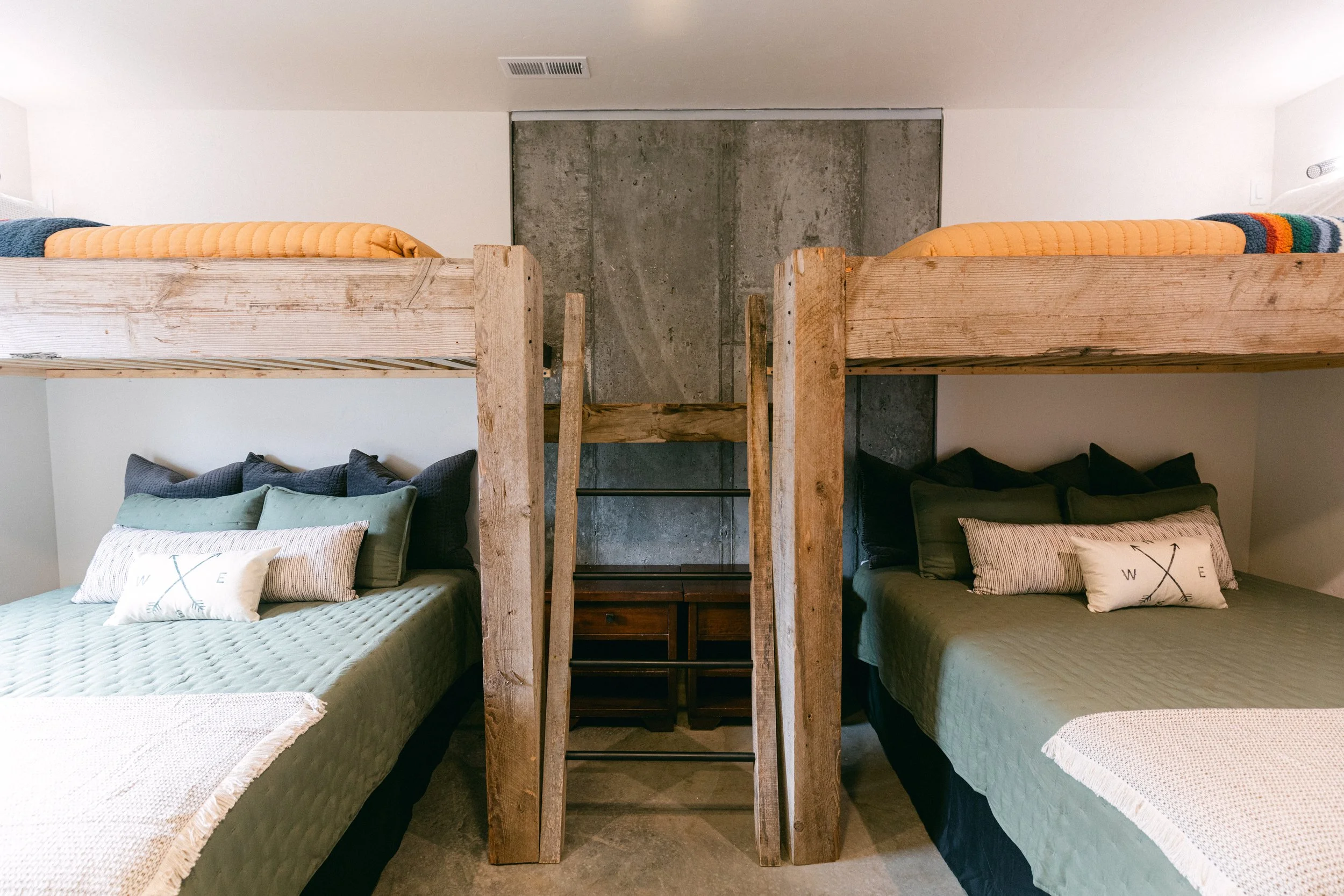bunk room 2.jpg
