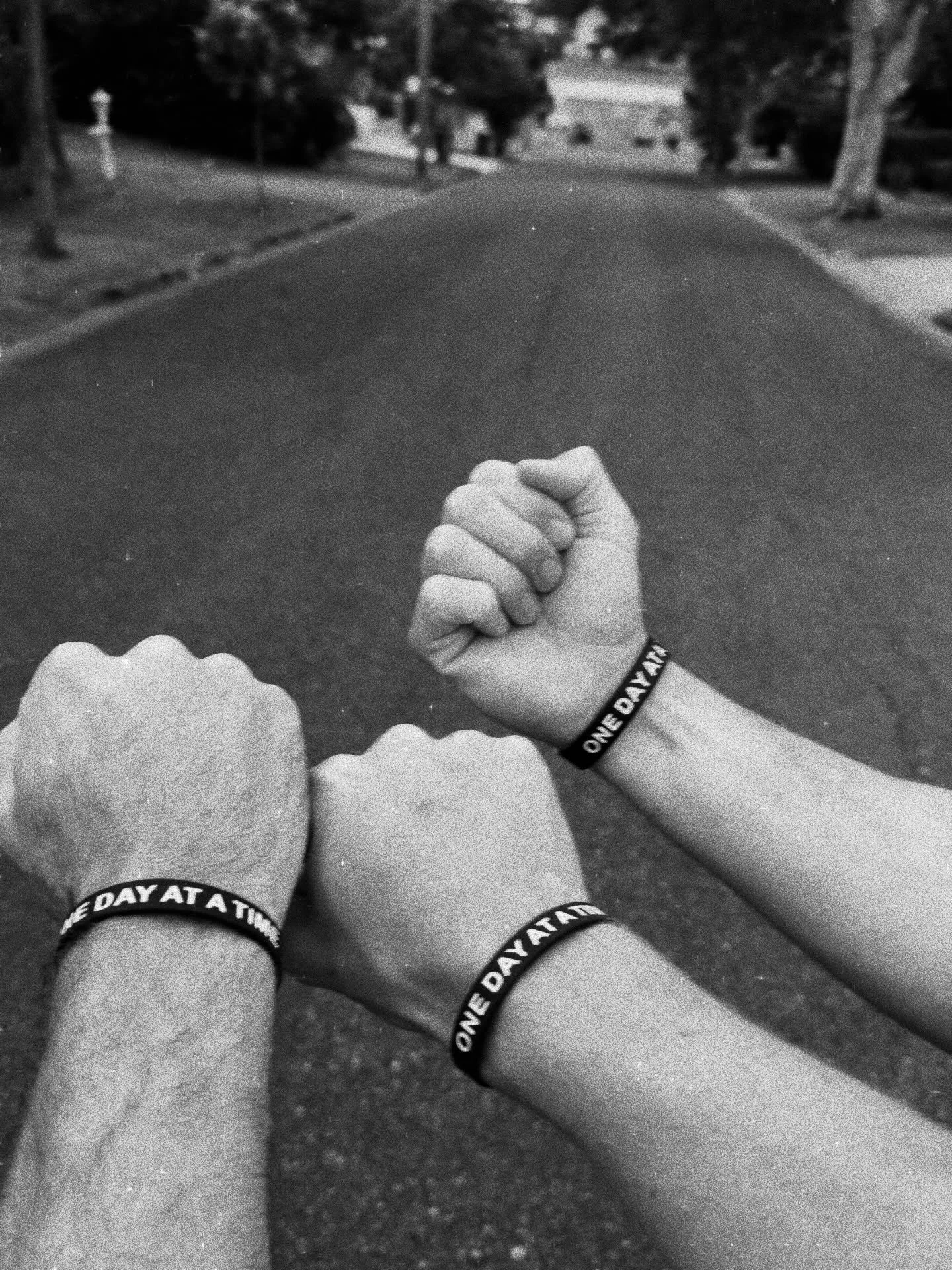 One day at a time.

Brothers. Discipline. Recovery.

Get yours today at the Trackline Store

Link in our Bio

#onedayatatime
#tracklinerecovery 
#brotherhood 
#connection 
#keepgoing