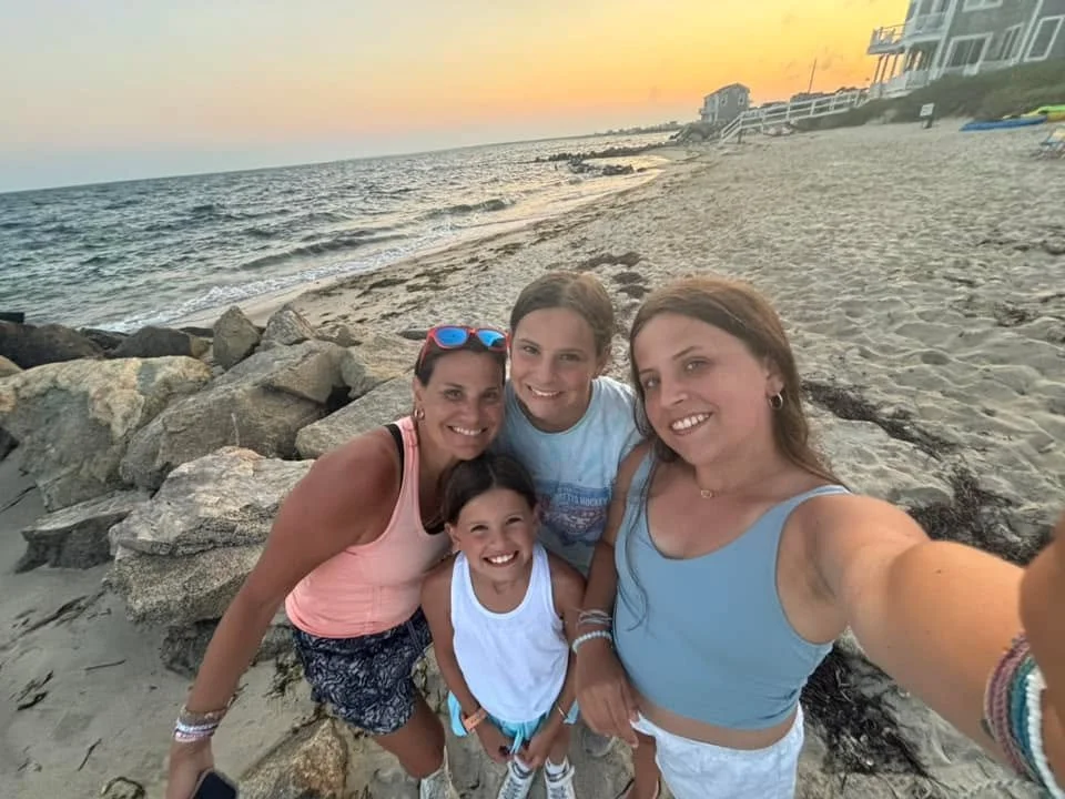 Happy Valentines Day to my beautiful girls!
Love you lots!